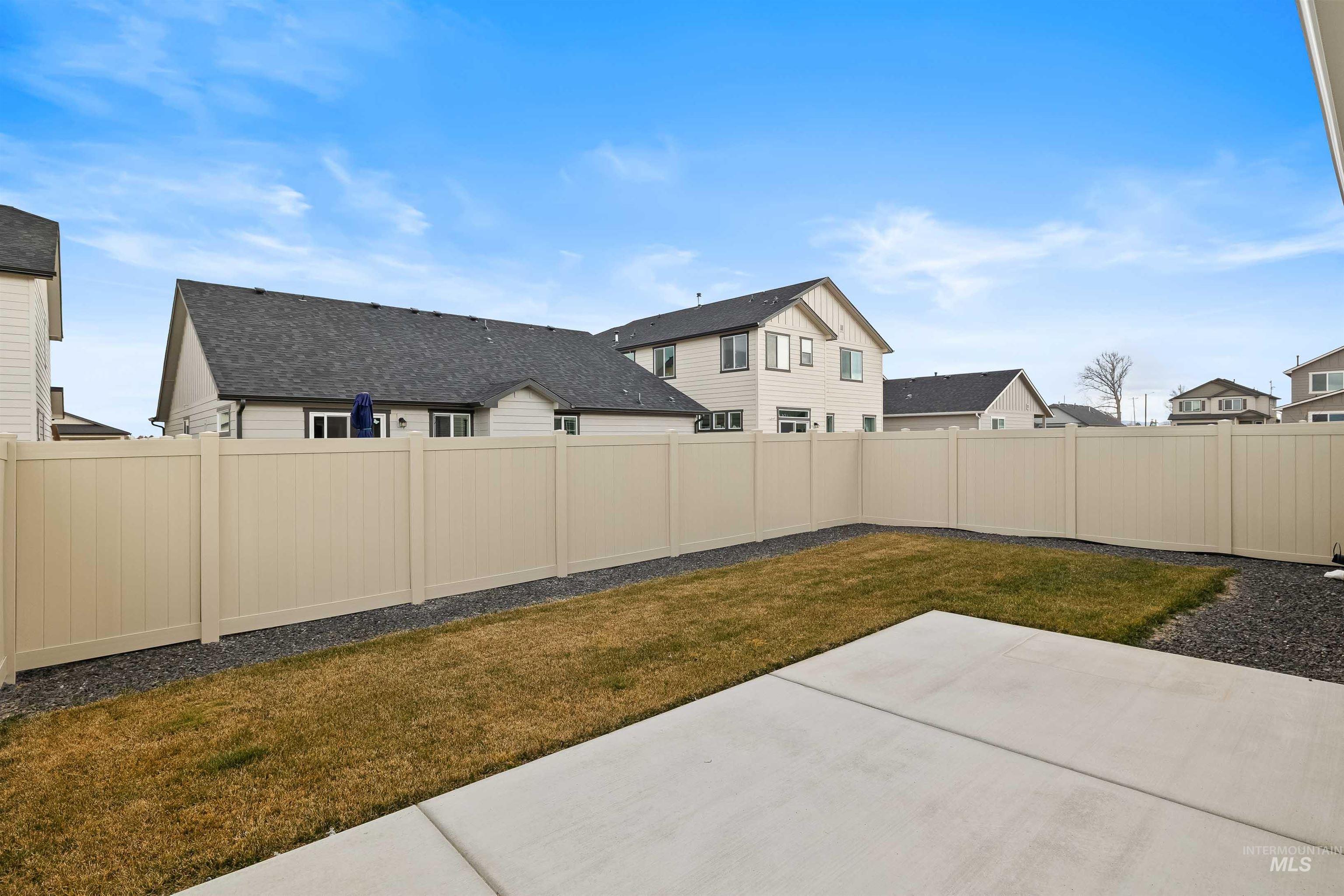 1597 Kenyon Meadow Street, Twin Falls, Idaho 83301, 3 Bedrooms, 2 Bathrooms, Residential For Sale, Price $344,900,MLS 98975068