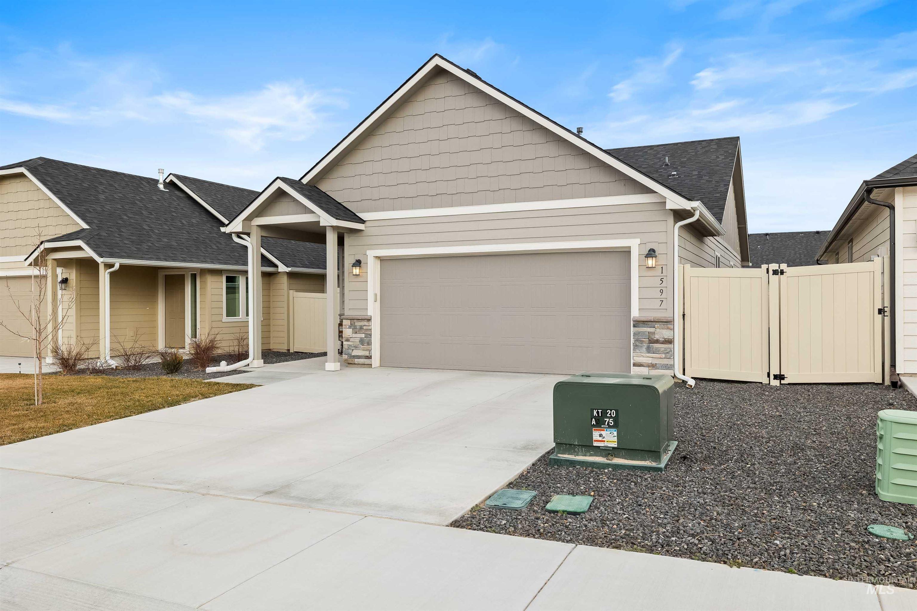 1597 Kenyon Meadow Street, Twin Falls, Idaho 83301, 3 Bedrooms, 2 Bathrooms, Residential For Sale, Price $344,900,MLS 98975068