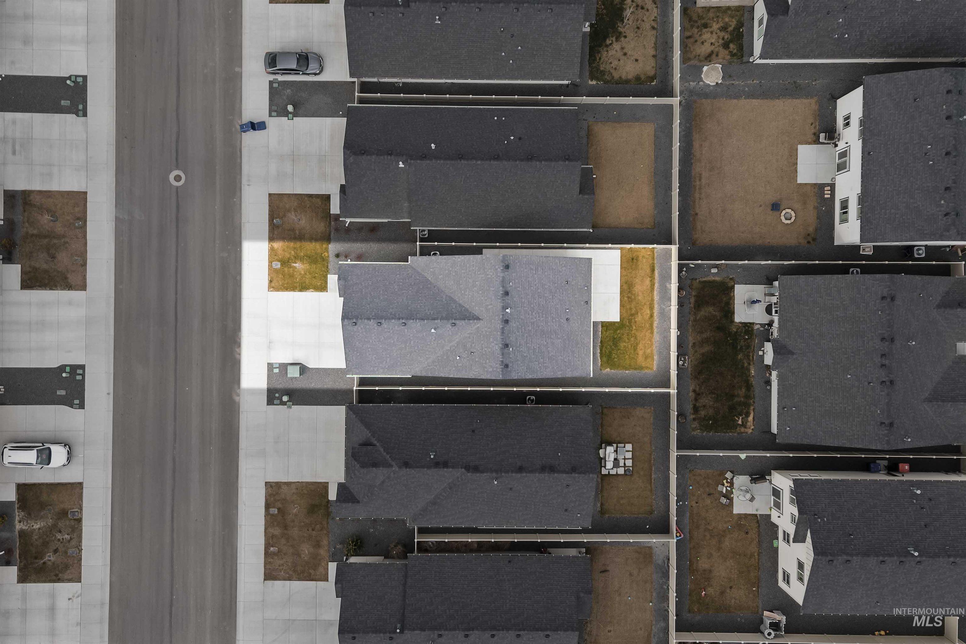 1597 Kenyon Meadow Street, Twin Falls, Idaho 83301, 3 Bedrooms, 2 Bathrooms, Residential For Sale, Price $344,900,MLS 98975068