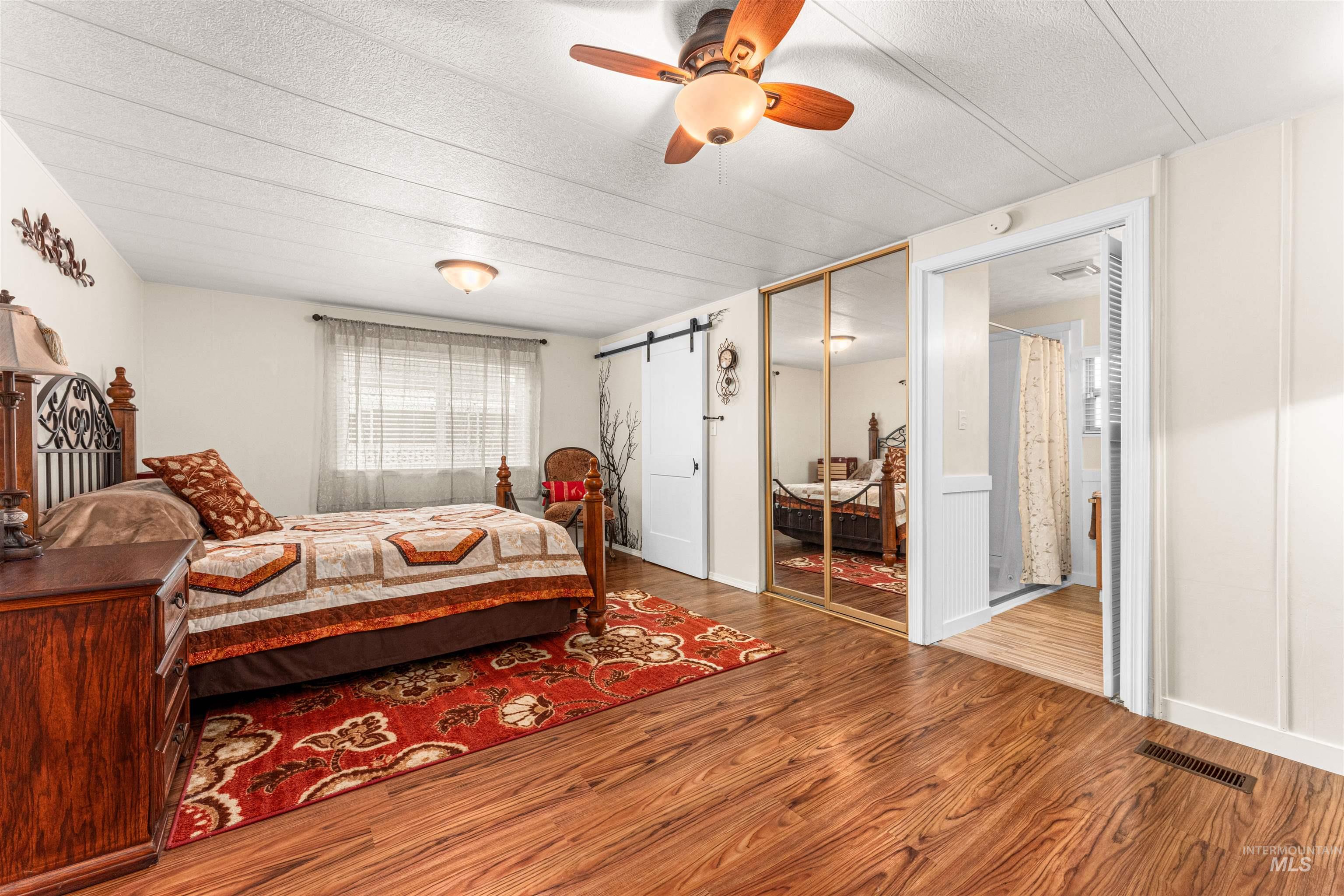 9390 W USTICK, Boise, Idaho 83704, 2 Bedrooms, 2 Bathrooms, Residential For Sale, Price $237,900,MLS 98975070