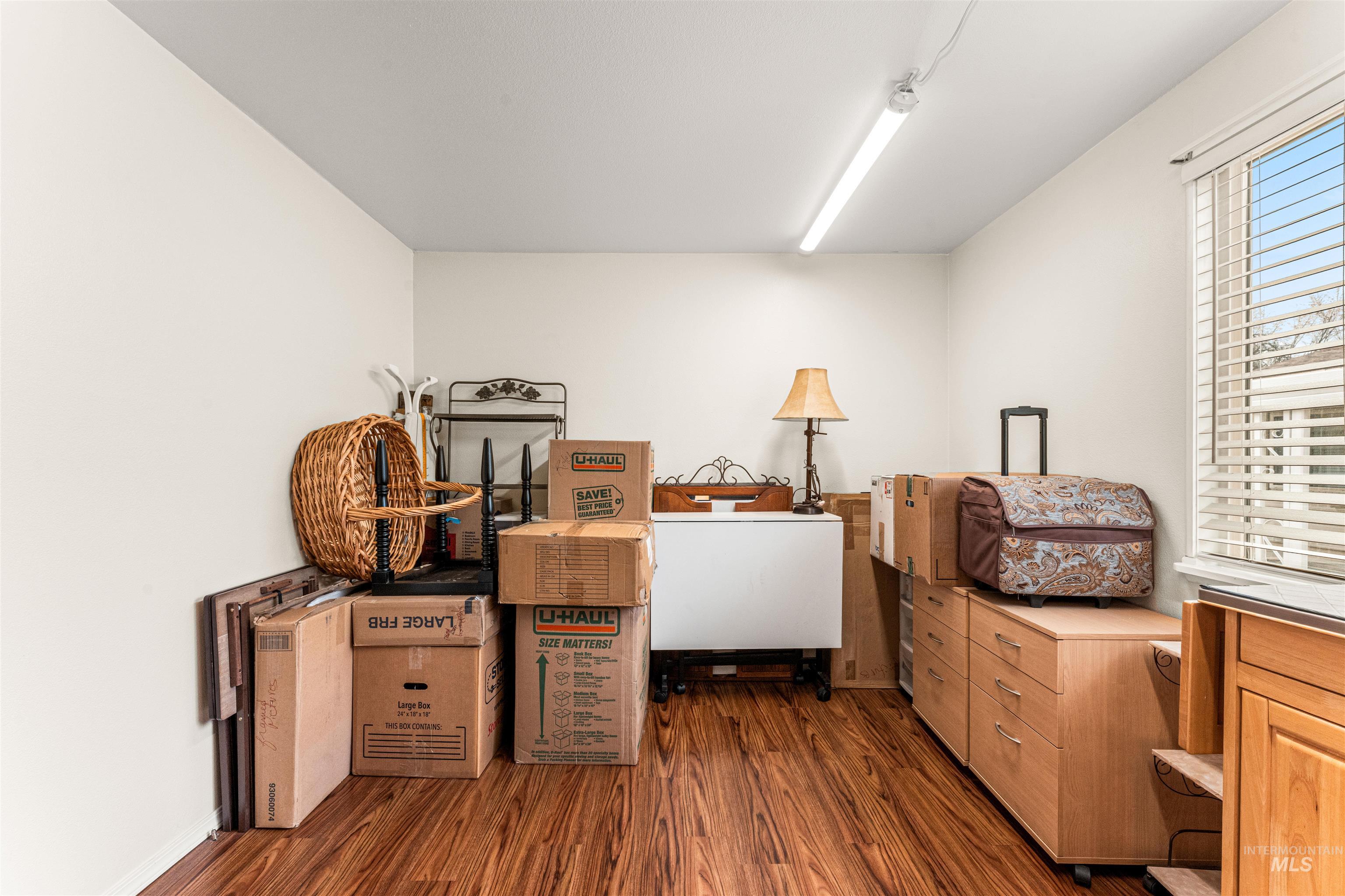 9390 W USTICK, Boise, Idaho 83704, 2 Bedrooms, 2 Bathrooms, Residential For Sale, Price $237,900,MLS 98975070