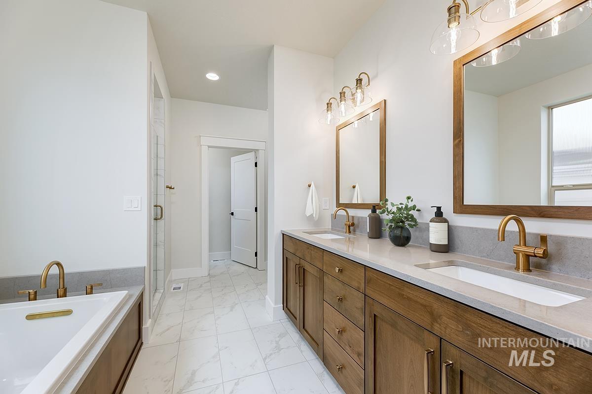 3281 E Englehart Dr., Meridian, Idaho 83642, 4 Bedrooms, 2.5 Bathrooms, Residential For Sale, Price $717,800,MLS 98975071