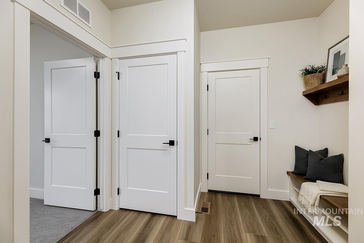 3281 E Englehart Dr., Meridian, Idaho 83642, 4 Bedrooms, 2.5 Bathrooms, Residential For Sale, Price $717,800,MLS 98975071