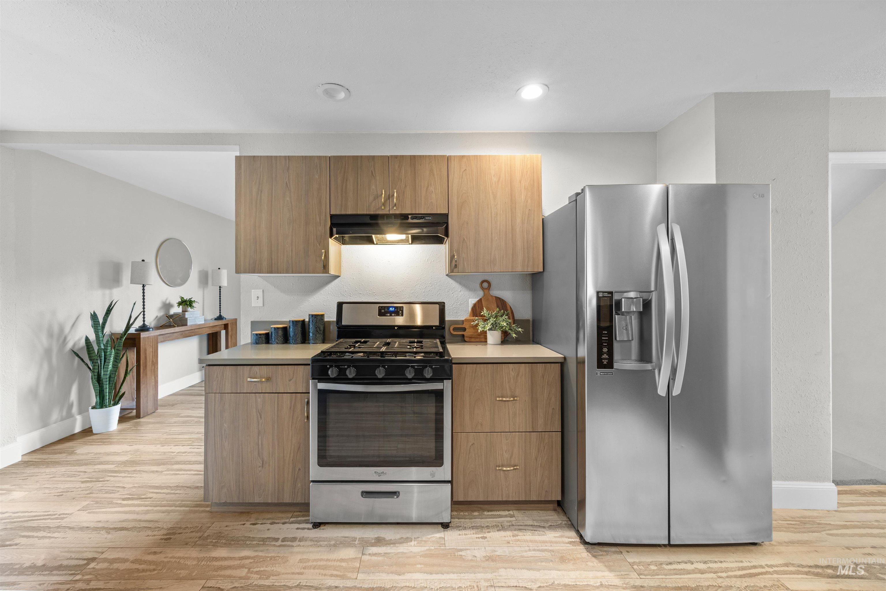 916 E McKinley Street, Boise, Idaho 83712, 5 Bedrooms, 2 Bathrooms, Residential For Sale, Price $789,900,MLS 98975072