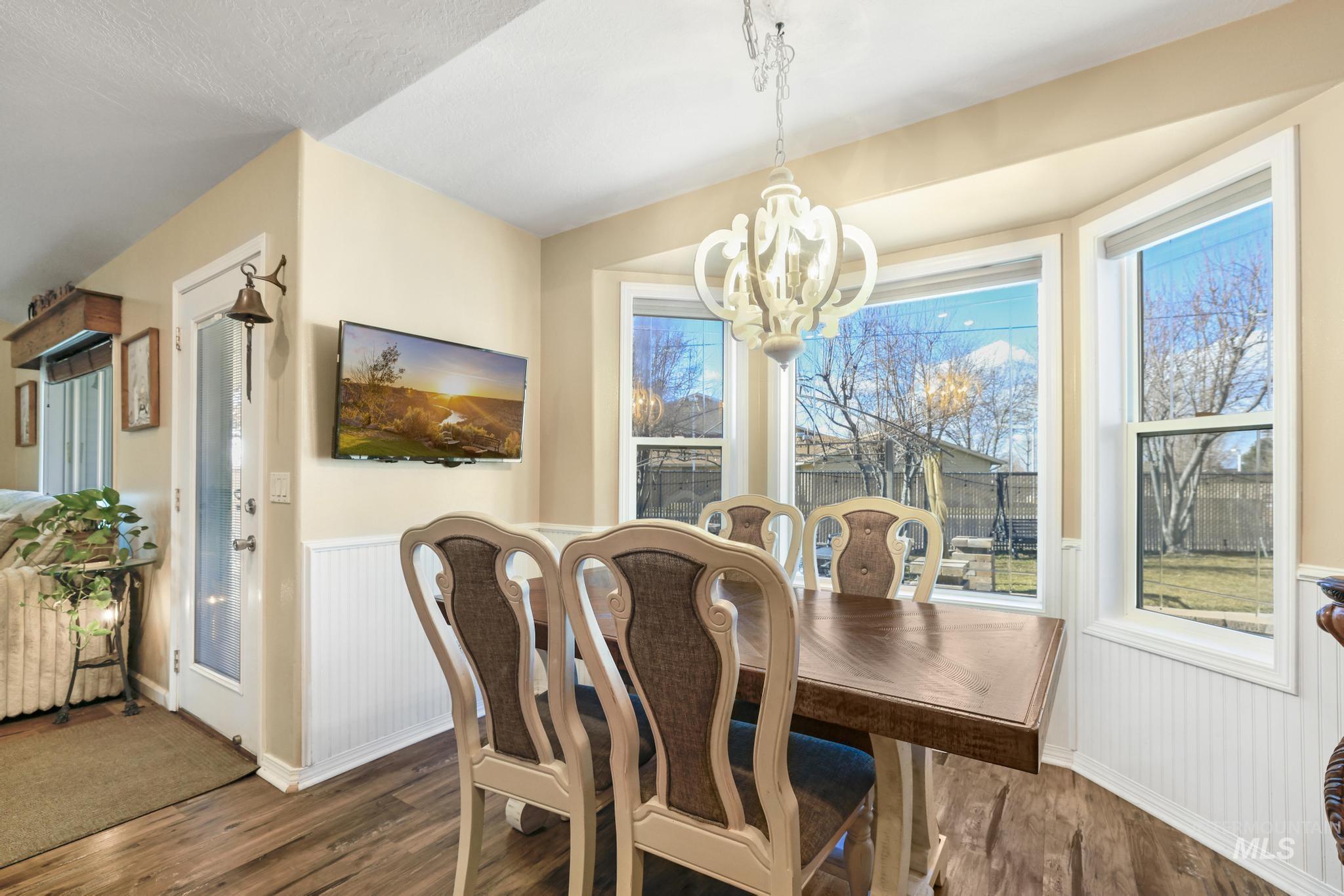 733 Beta Cir, Twin Falls, Idaho 83301, 5 Bedrooms, 3 Bathrooms, Residential For Sale, Price $545,000,MLS 98975077