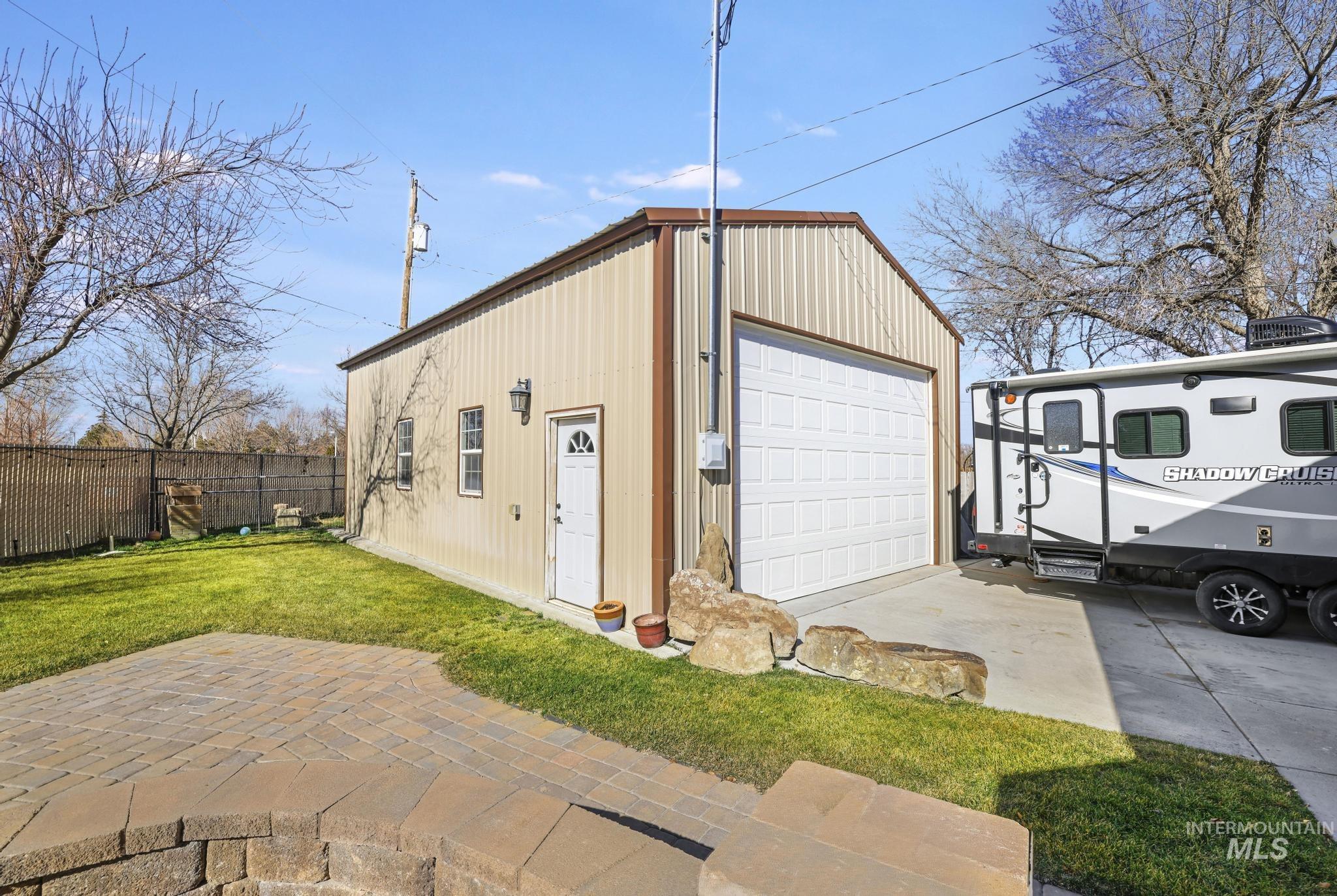 733 Beta Cir, Twin Falls, Idaho 83301, 5 Bedrooms, 3 Bathrooms, Residential For Sale, Price $545,000,MLS 98975077