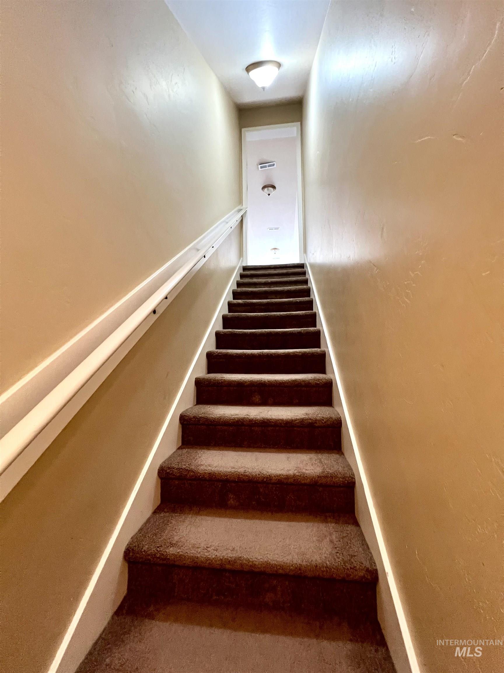 842 W 400 S, Heyburn, Idaho 83336, 4 Bedrooms, 2 Bathrooms, Residential For Sale, Price $625,000,MLS 98975080