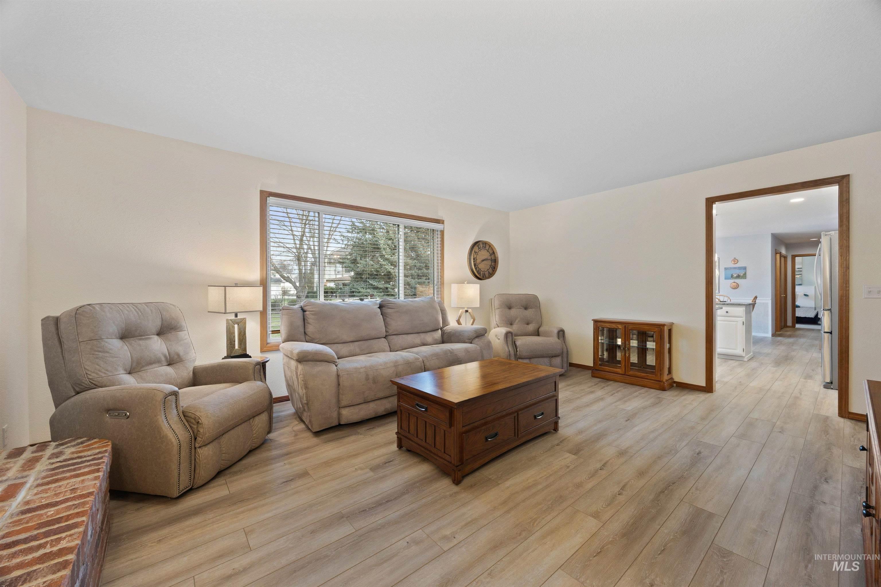 5312 N Hickory Tree Way, Boise, Idaho 83713, 5 Bedrooms, 3 Bathrooms, Residential For Sale, Price $770,000,MLS 98975081