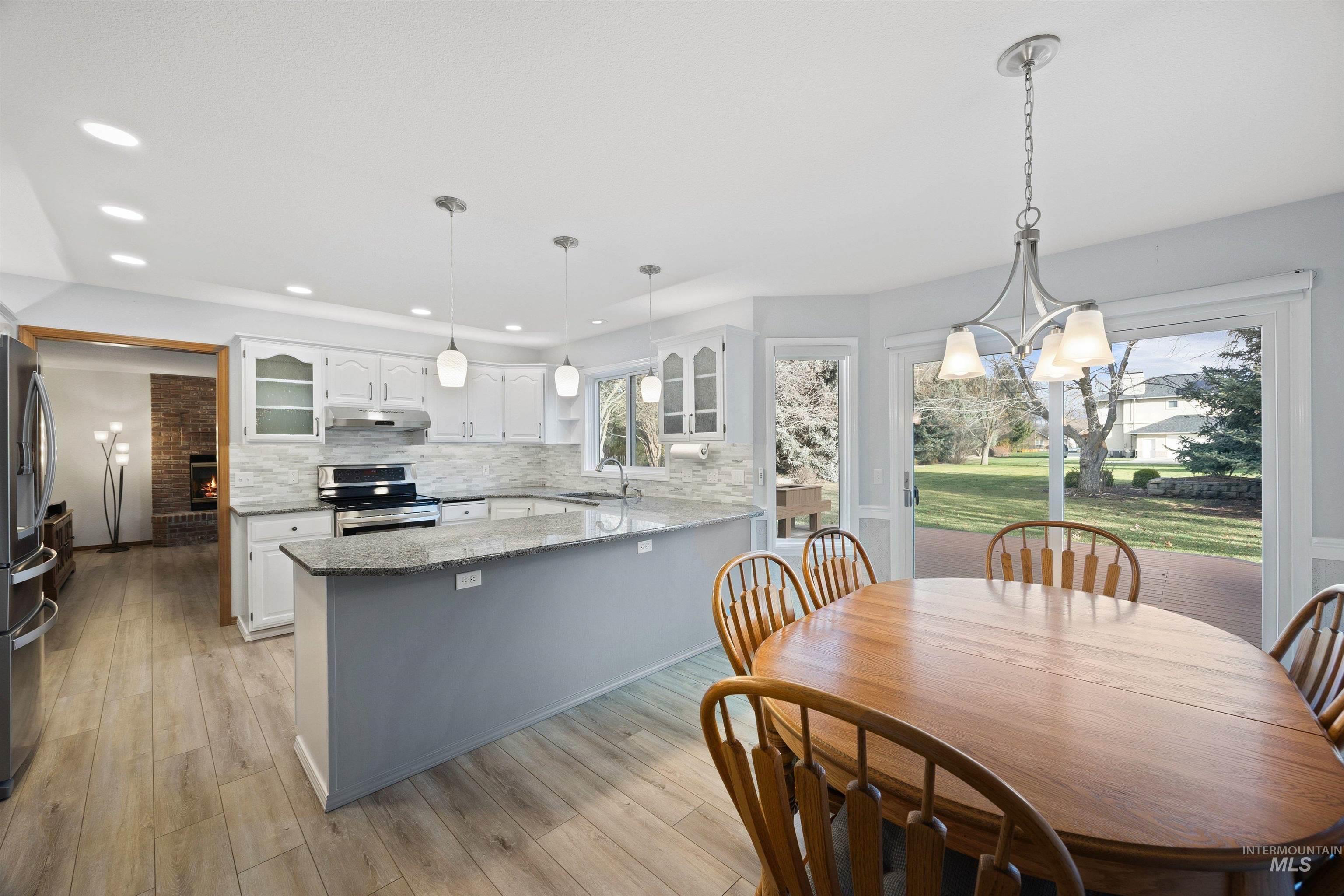 5312 N Hickory Tree Way, Boise, Idaho 83713, 5 Bedrooms, 3 Bathrooms, Residential For Sale, Price $770,000,MLS 98975081