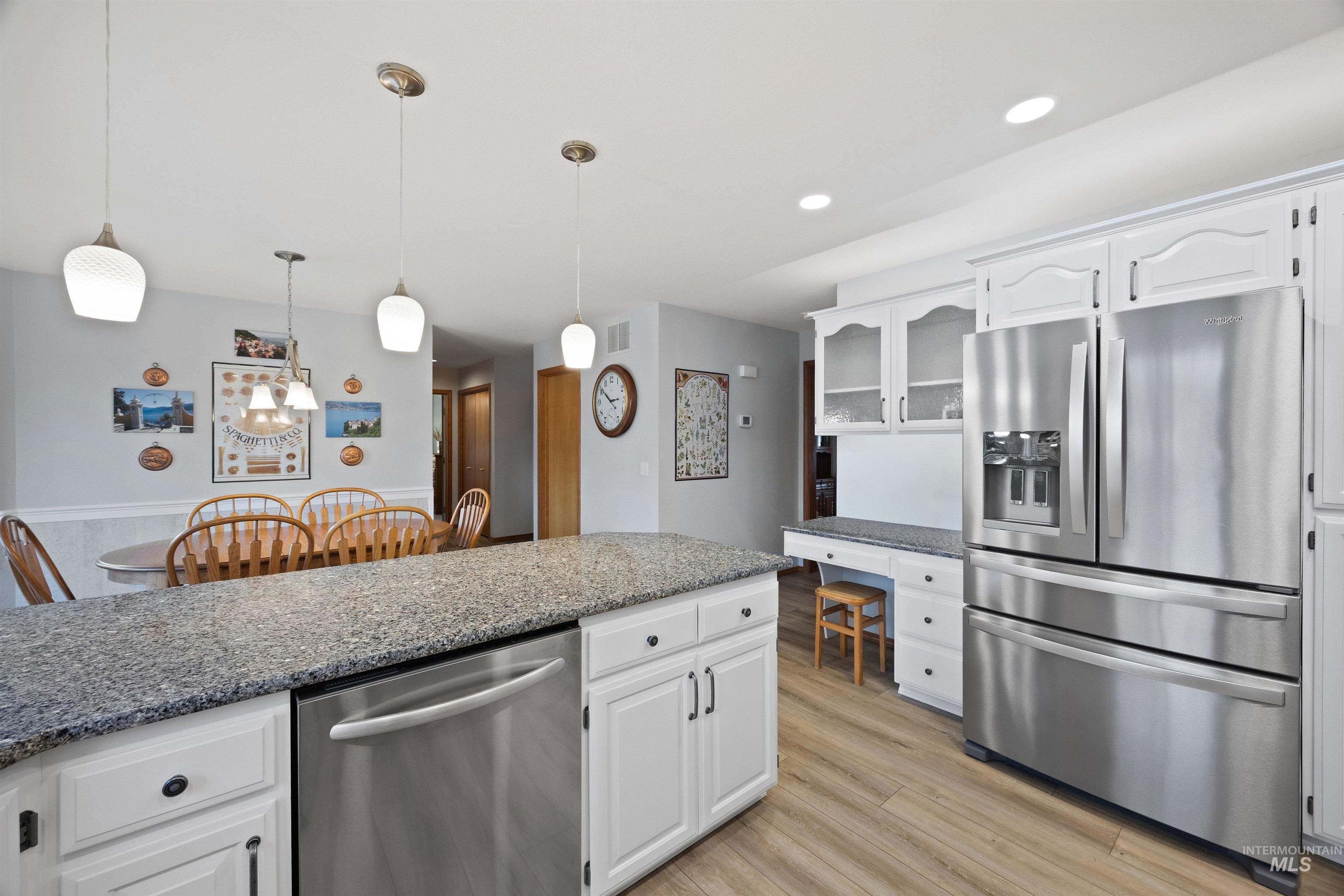 5312 N Hickory Tree Way, Boise, Idaho 83713, 5 Bedrooms, 3 Bathrooms, Residential For Sale, Price $770,000,MLS 98975081