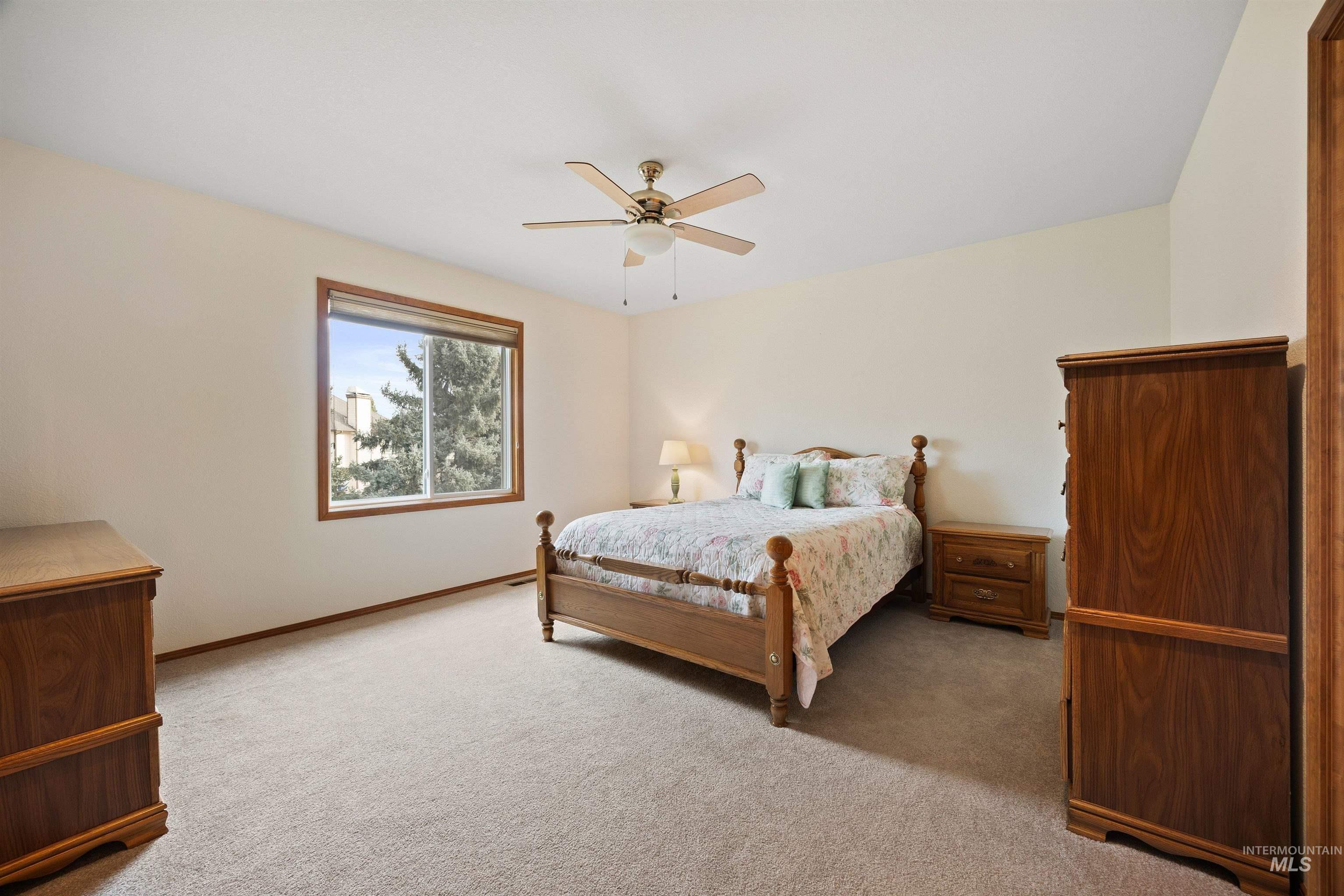 5312 N Hickory Tree Way, Boise, Idaho 83713, 5 Bedrooms, 3 Bathrooms, Residential For Sale, Price $770,000,MLS 98975081