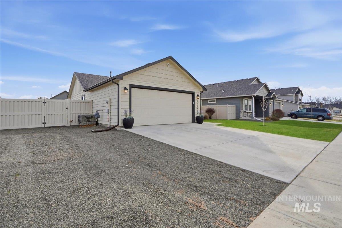 11391 Alice Springs St, Caldwell, Idaho 83607, 3 Bedrooms, 2 Bathrooms, Residential For Sale, Price $359,000,MLS 98975082