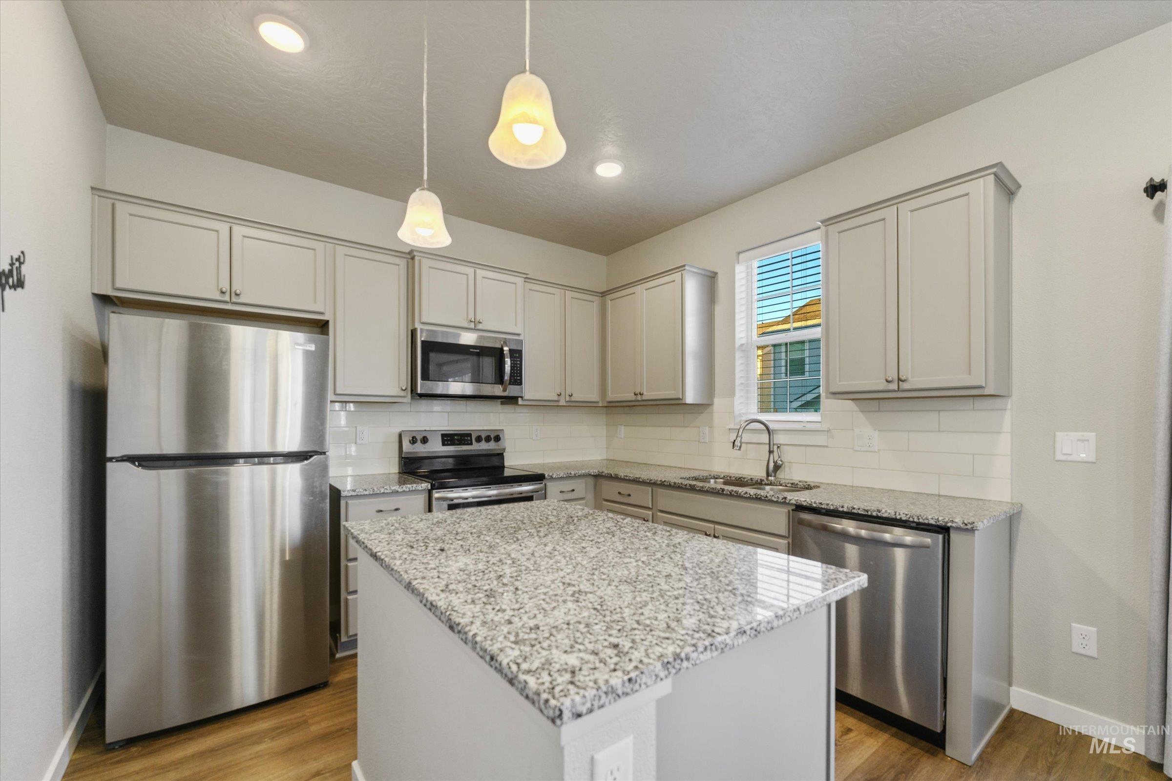 5945 S Boddington Ln, Boise, Idaho 83709, 3 Bedrooms, 2.5 Bathrooms, Residential For Sale, Price $347,500,MLS 98975086