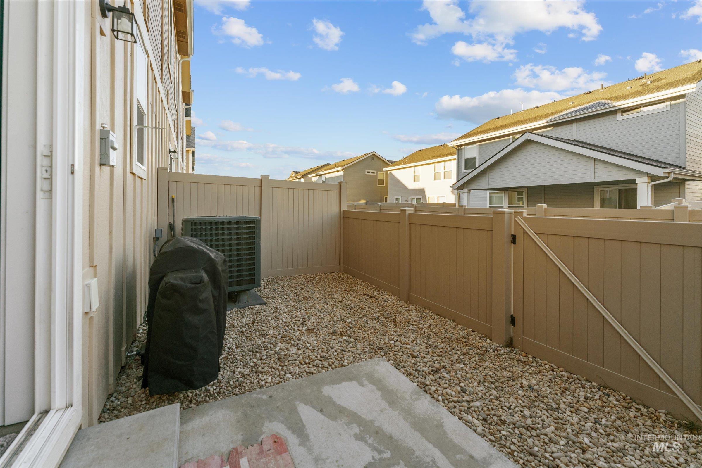 5945 S Boddington Ln, Boise, Idaho 83709, 3 Bedrooms, 2.5 Bathrooms, Residential For Sale, Price $347,500,MLS 98975086