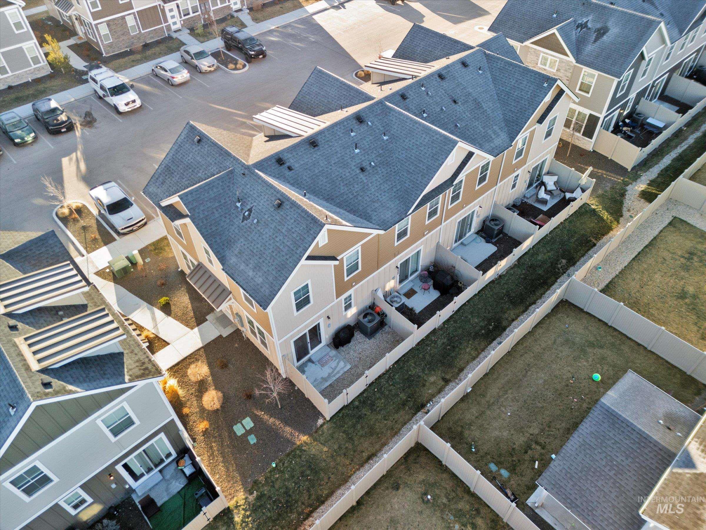 5945 S Boddington Ln, Boise, Idaho 83709, 3 Bedrooms, 2.5 Bathrooms, Residential For Sale, Price $347,500,MLS 98975086