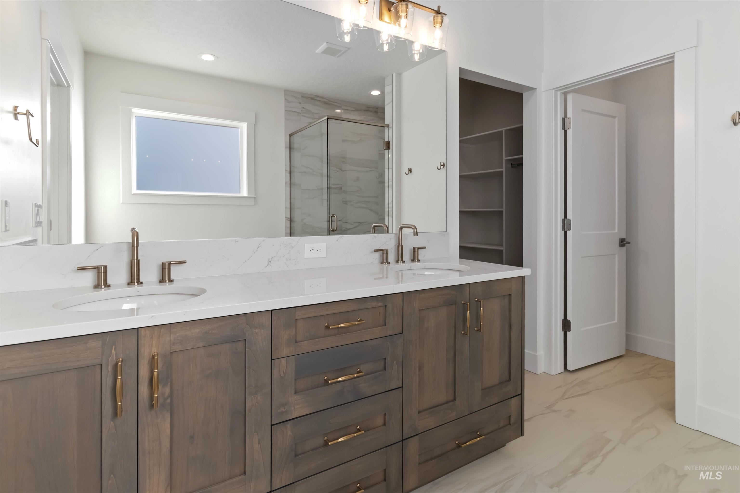 1927 E Mainacht St, Meridian, Idaho 83642, 4 Bedrooms, 2.5 Bathrooms, Residential For Sale, Price $699,900,MLS 98975087