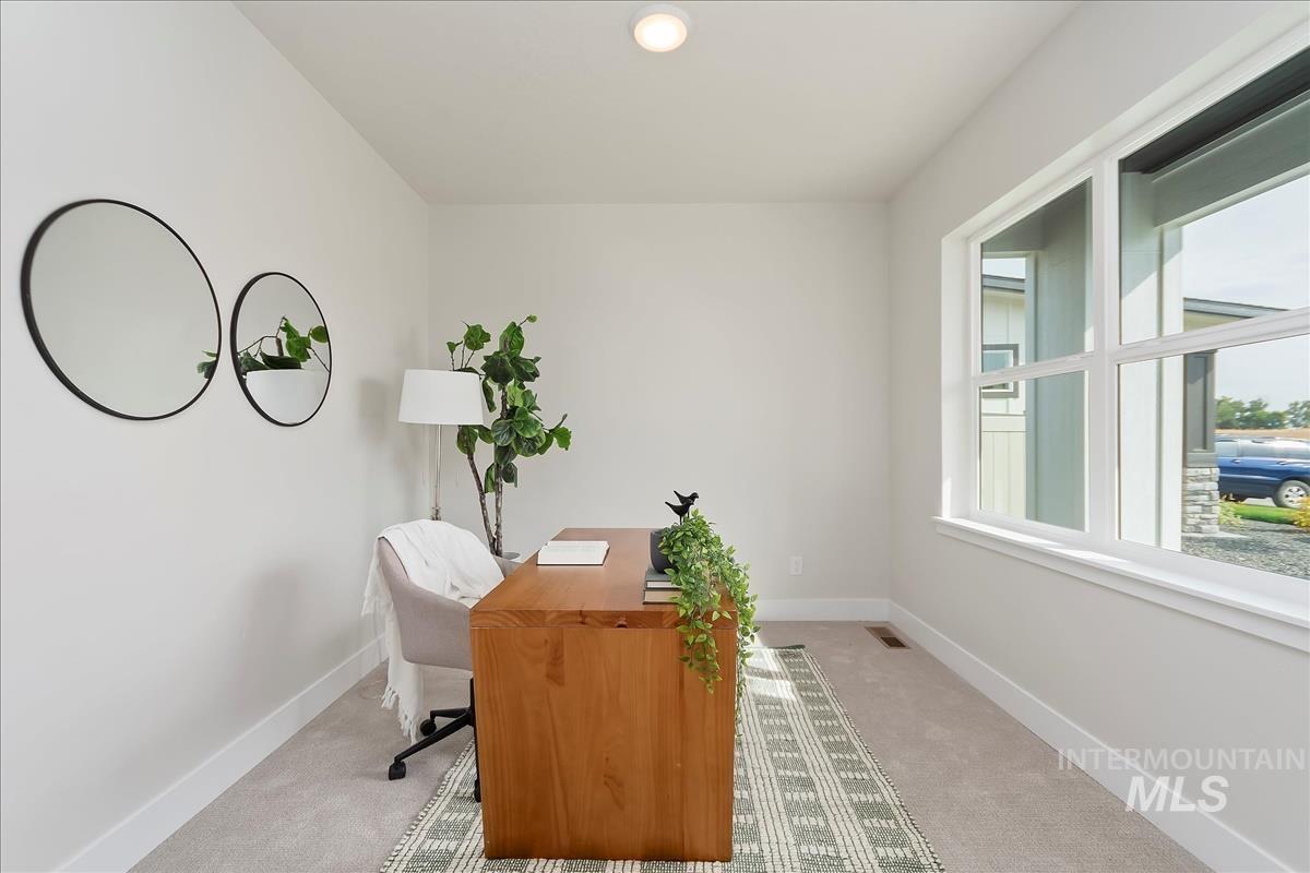 2813 Warlander, Meridian, Idaho 83642, 5 Bedrooms, 2.5 Bathrooms, Residential For Sale, Price $664,900,MLS 98975088