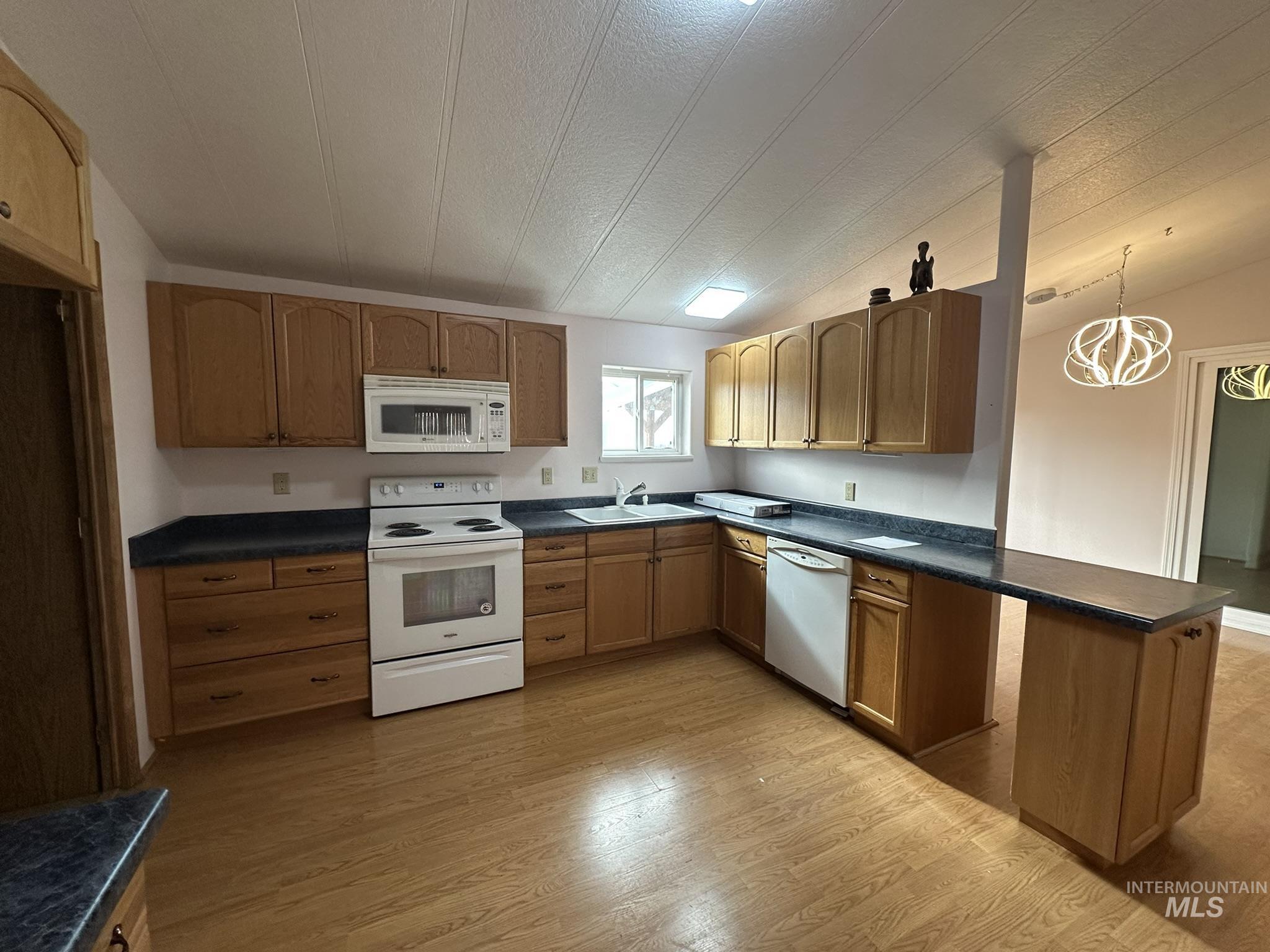 1557 NW 26 Th St, Fruitland, Idaho 83619, 4 Bedrooms, 2 Bathrooms, Residential For Sale, Price $329,900,MLS 98975089