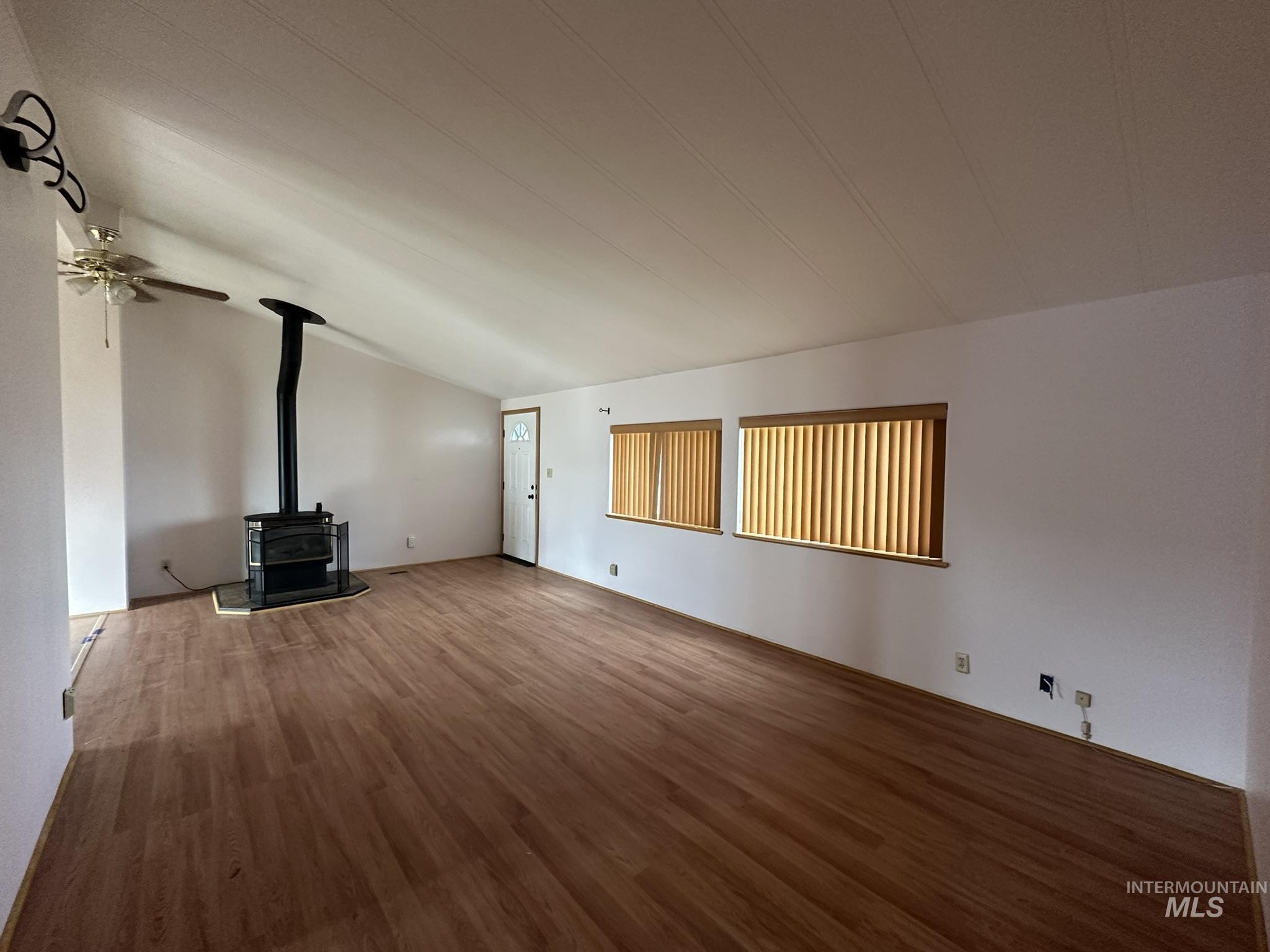 1557 NW 26 Th St, Fruitland, Idaho 83619, 4 Bedrooms, 2 Bathrooms, Residential For Sale, Price $329,900,MLS 98975089