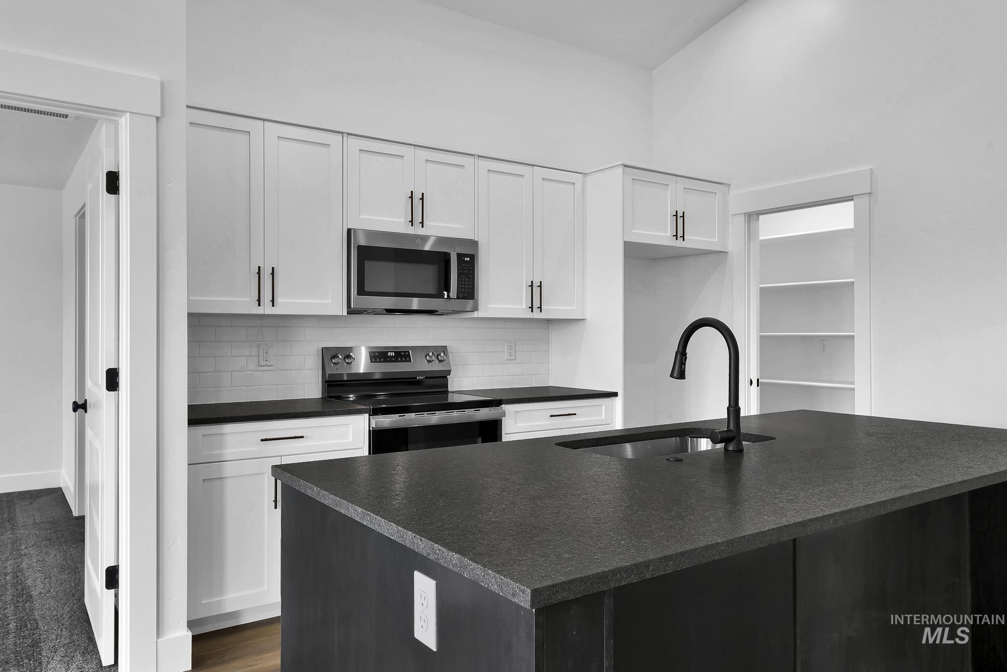 325 N 12th St, Parma, Idaho 83660, 3 Bedrooms, 2 Bathrooms, Residential For Sale, Price $385,000,MLS 98975090