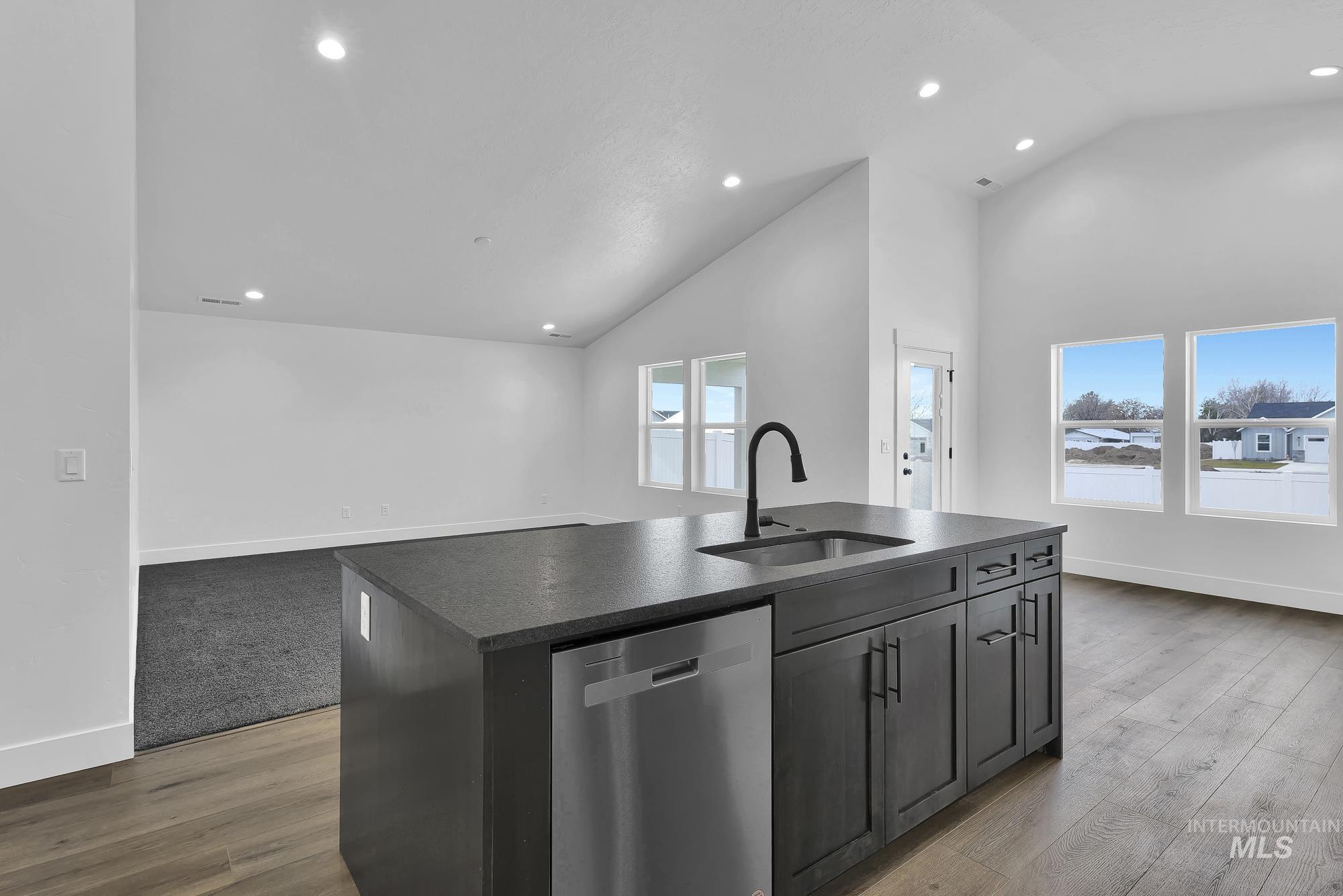 325 N 12th St, Parma, Idaho 83660, 3 Bedrooms, 2 Bathrooms, Residential For Sale, Price $385,000,MLS 98975090