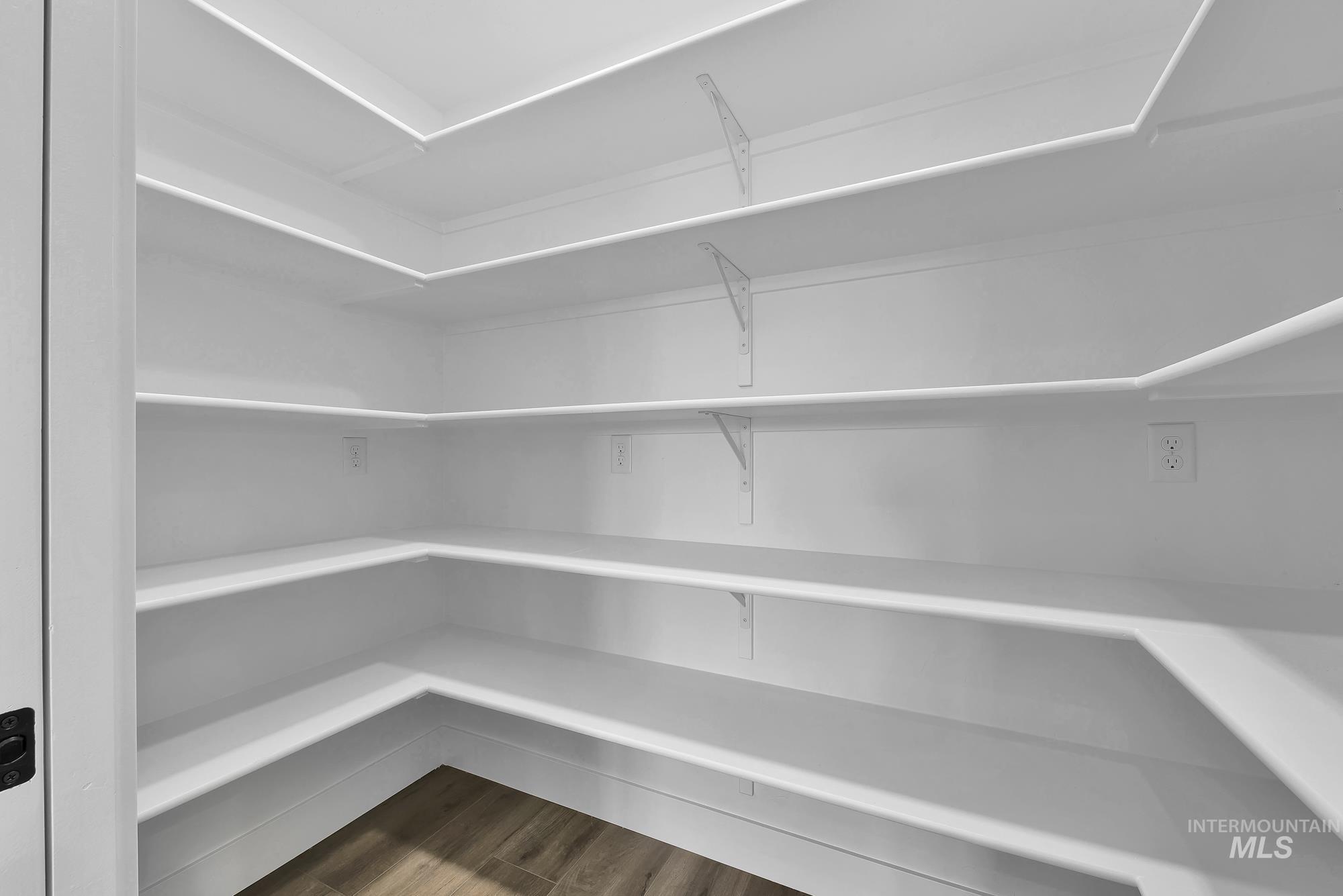 325 N 12th St, Parma, Idaho 83660, 3 Bedrooms, 2 Bathrooms, Residential For Sale, Price $385,000,MLS 98975090