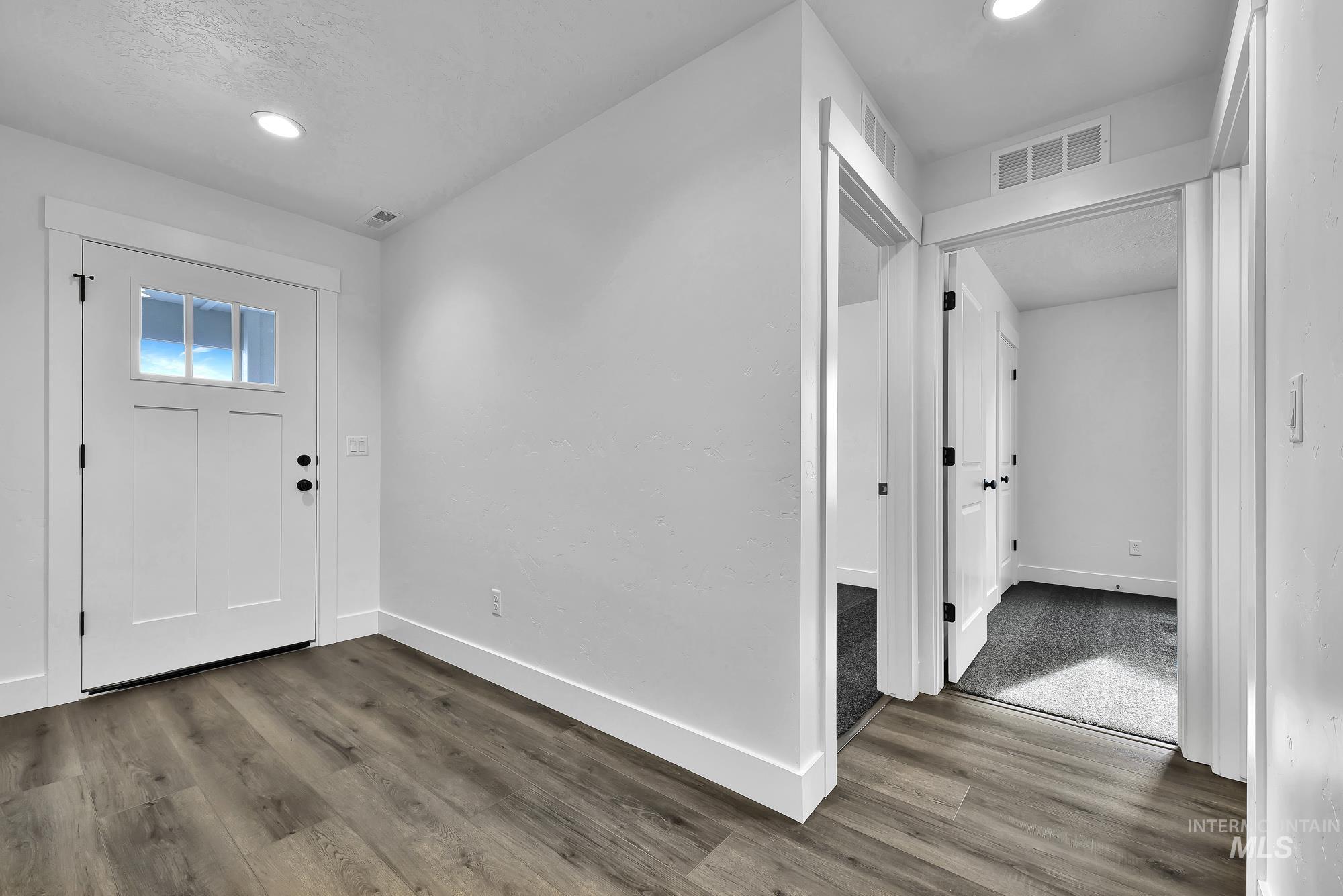 325 N 12th St, Parma, Idaho 83660, 3 Bedrooms, 2 Bathrooms, Residential For Sale, Price $385,000,MLS 98975090