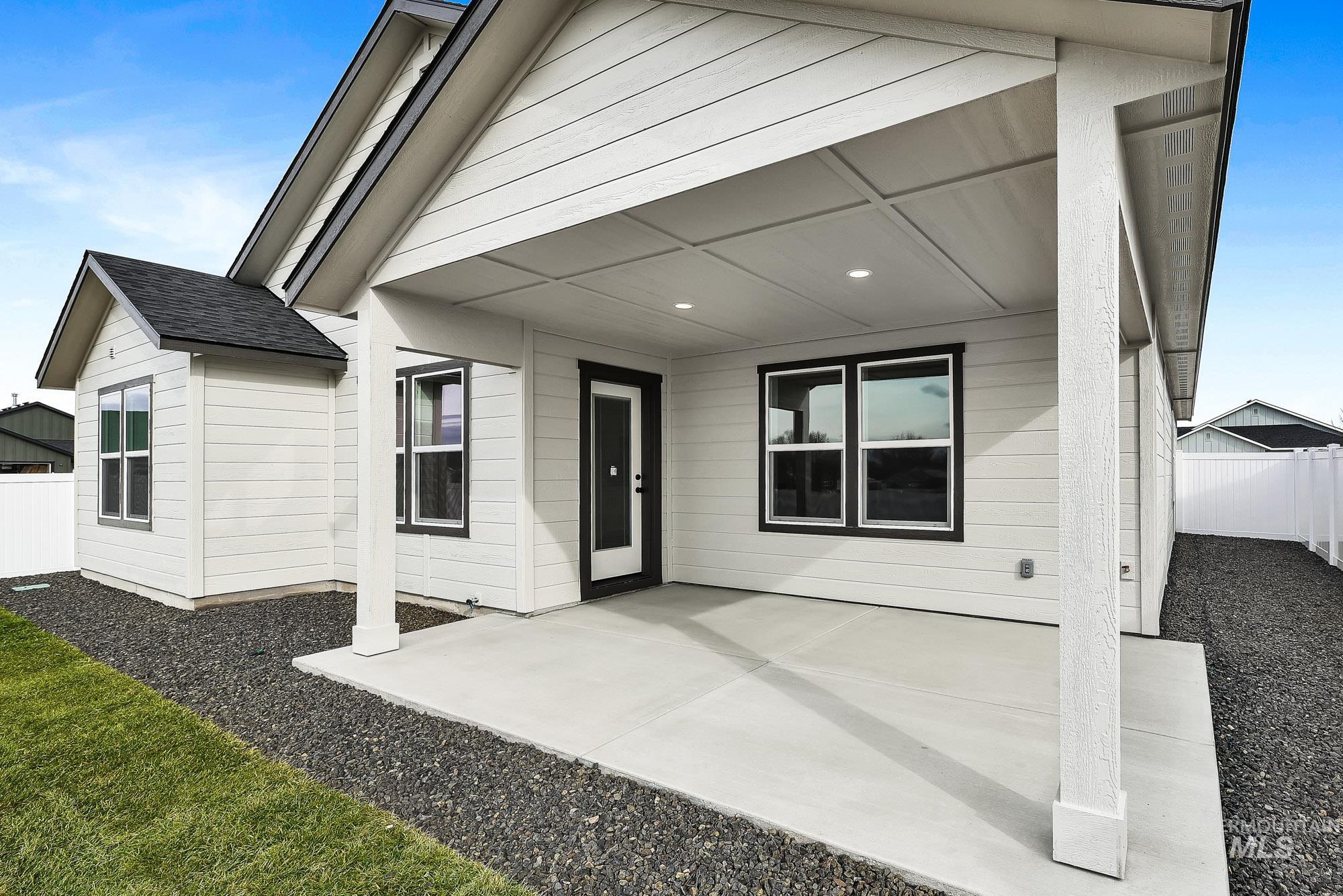 325 N 12th St, Parma, Idaho 83660, 3 Bedrooms, 2 Bathrooms, Residential For Sale, Price $385,000,MLS 98975090