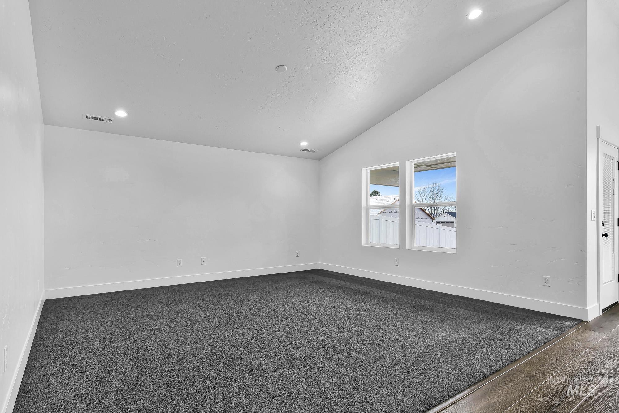 325 N 12th St, Parma, Idaho 83660, 3 Bedrooms, 2 Bathrooms, Residential For Sale, Price $385,000,MLS 98975090