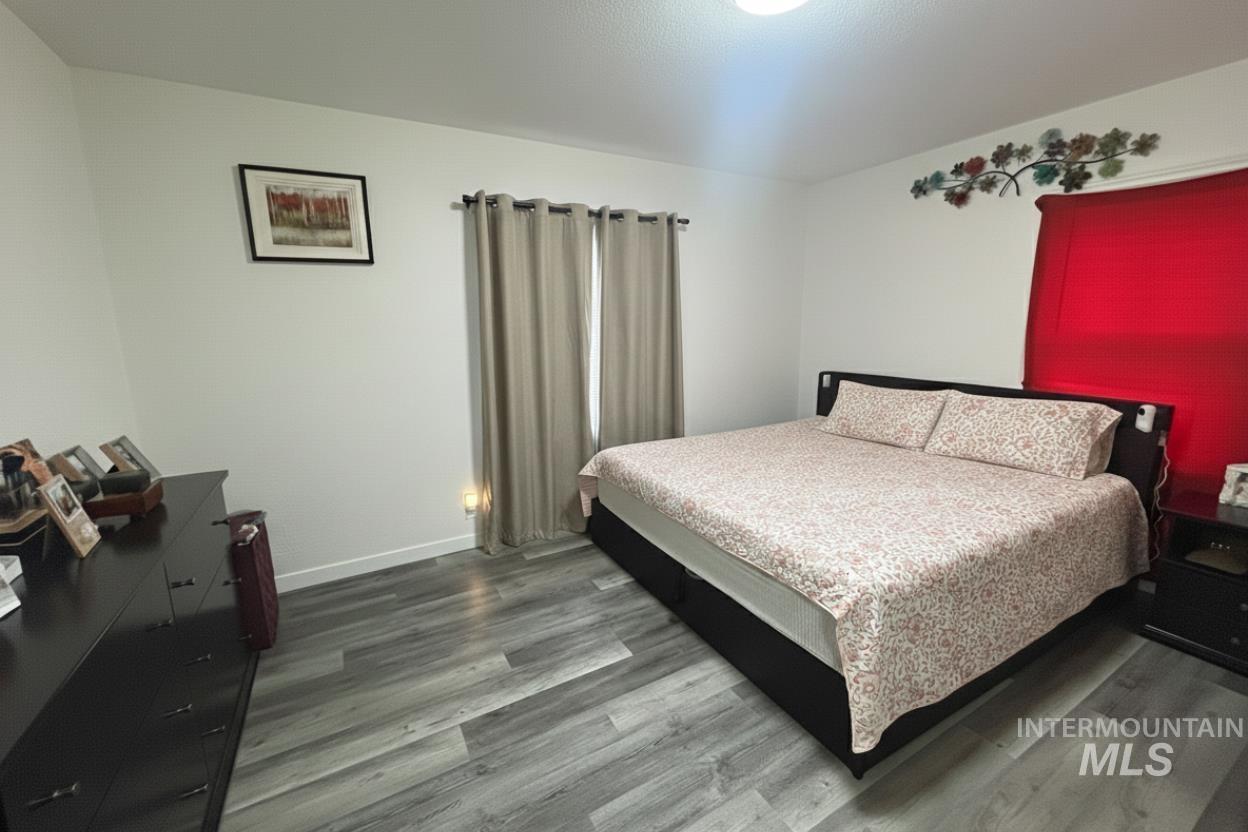 116 22nd Ave S, Nampa, Idaho 83651, 2 Bedrooms, 1 Bathroom, Residential Income For Sale, Price $405,000,MLS 98975100