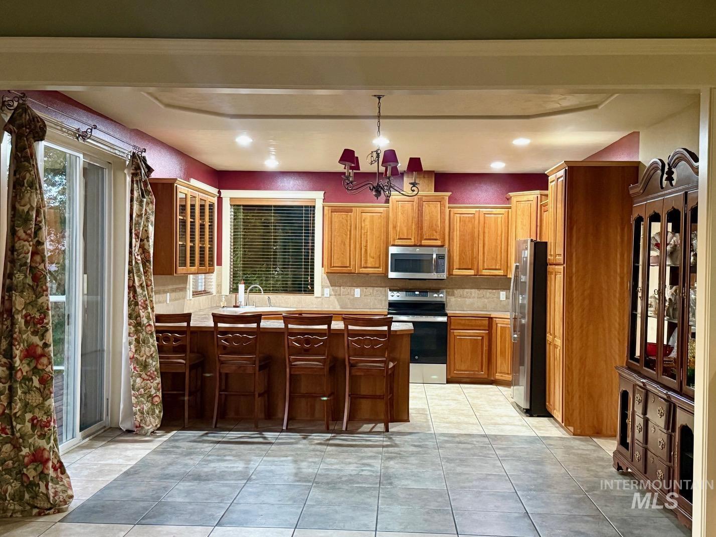 203 Reservoir Dr, Lewiston, Idaho 83501, 4 Bedrooms, 3 Bathrooms, Residential For Sale, Price $575,000,MLS 98975104