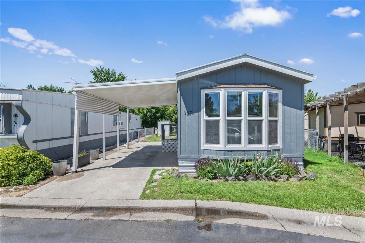 424 W Cherry Ln, Meridian, Idaho 83642, 2 Bedrooms, 1 Bathroom, Residential For Sale, Price $55,000,MLS 98975106