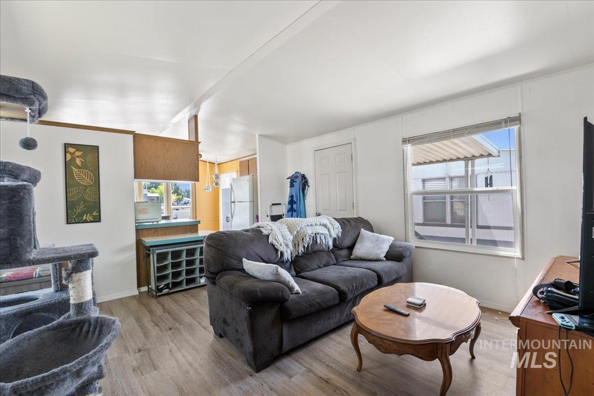 424 W Cherry Ln, Meridian, Idaho 83642, 2 Bedrooms, 1 Bathroom, Residential For Sale, Price $55,000,MLS 98975106