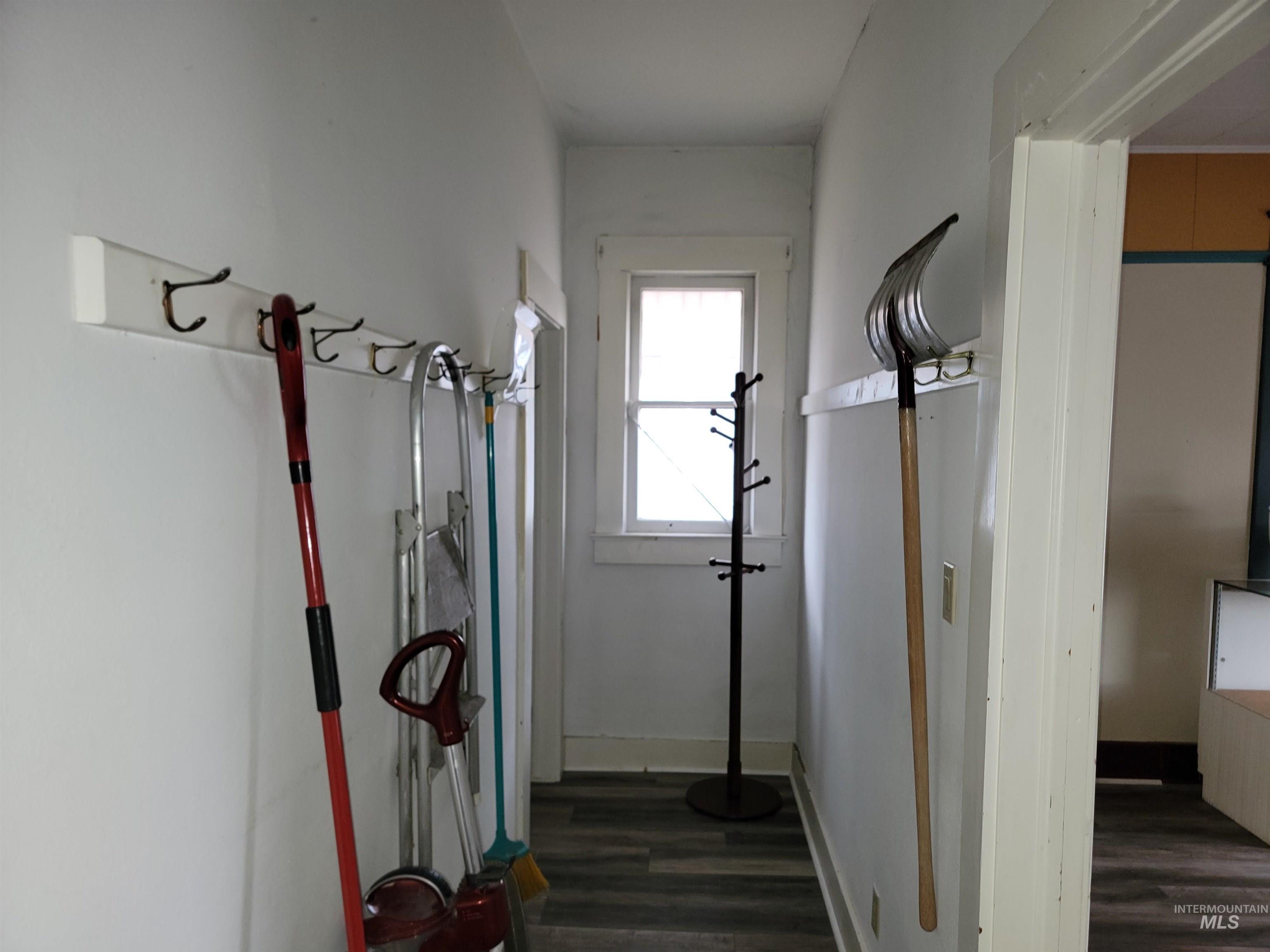 1015 Cleveland Blvd, Caldwell, Idaho 83605-3853, Business/Commercial For Sale, Price $300,000,MLS 98975109