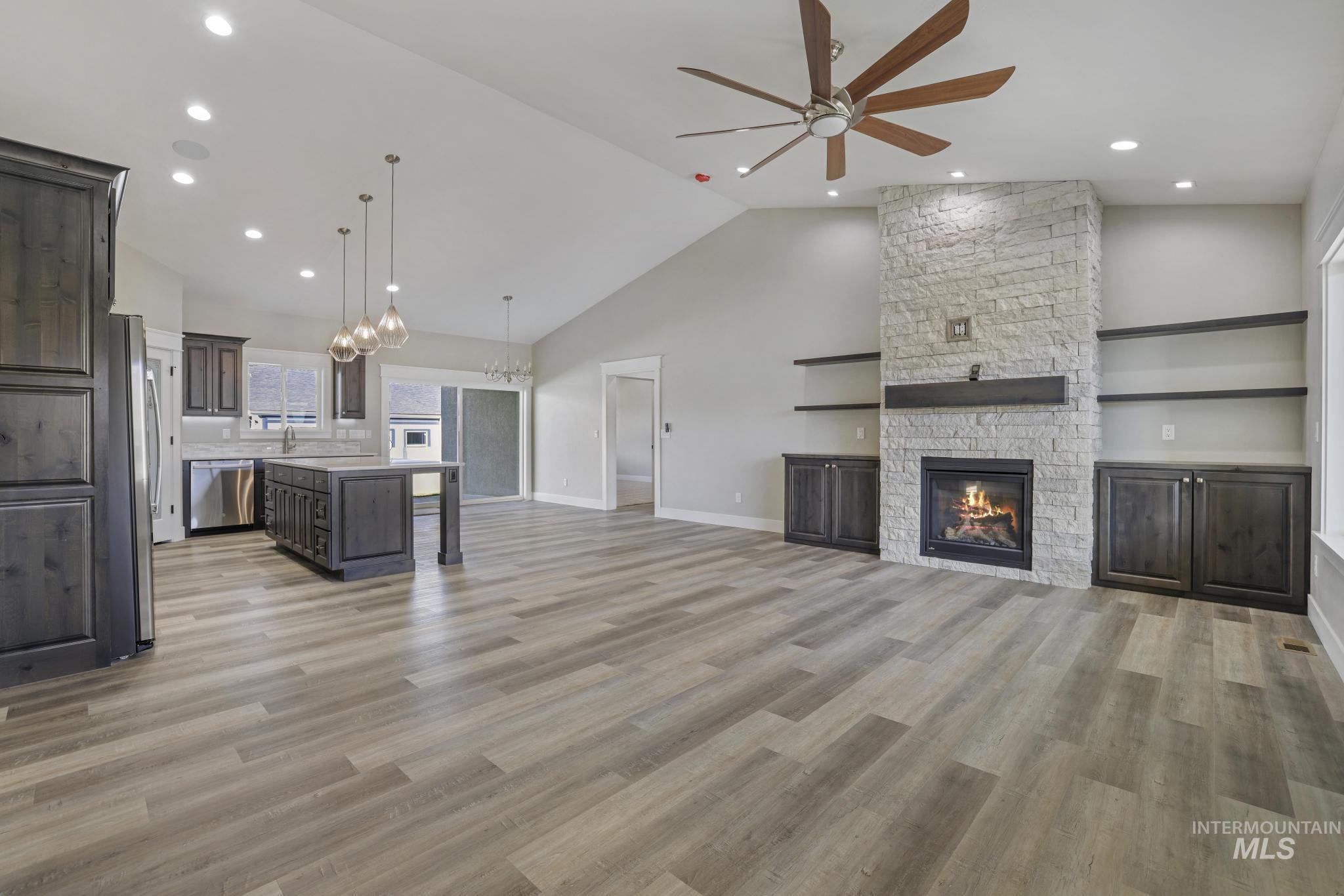 2531B E 3769 N, Twin Falls, Idaho 83301, 4 Bedrooms, 2.5 Bathrooms, Residential For Sale, Price $798,900,MLS 98975116