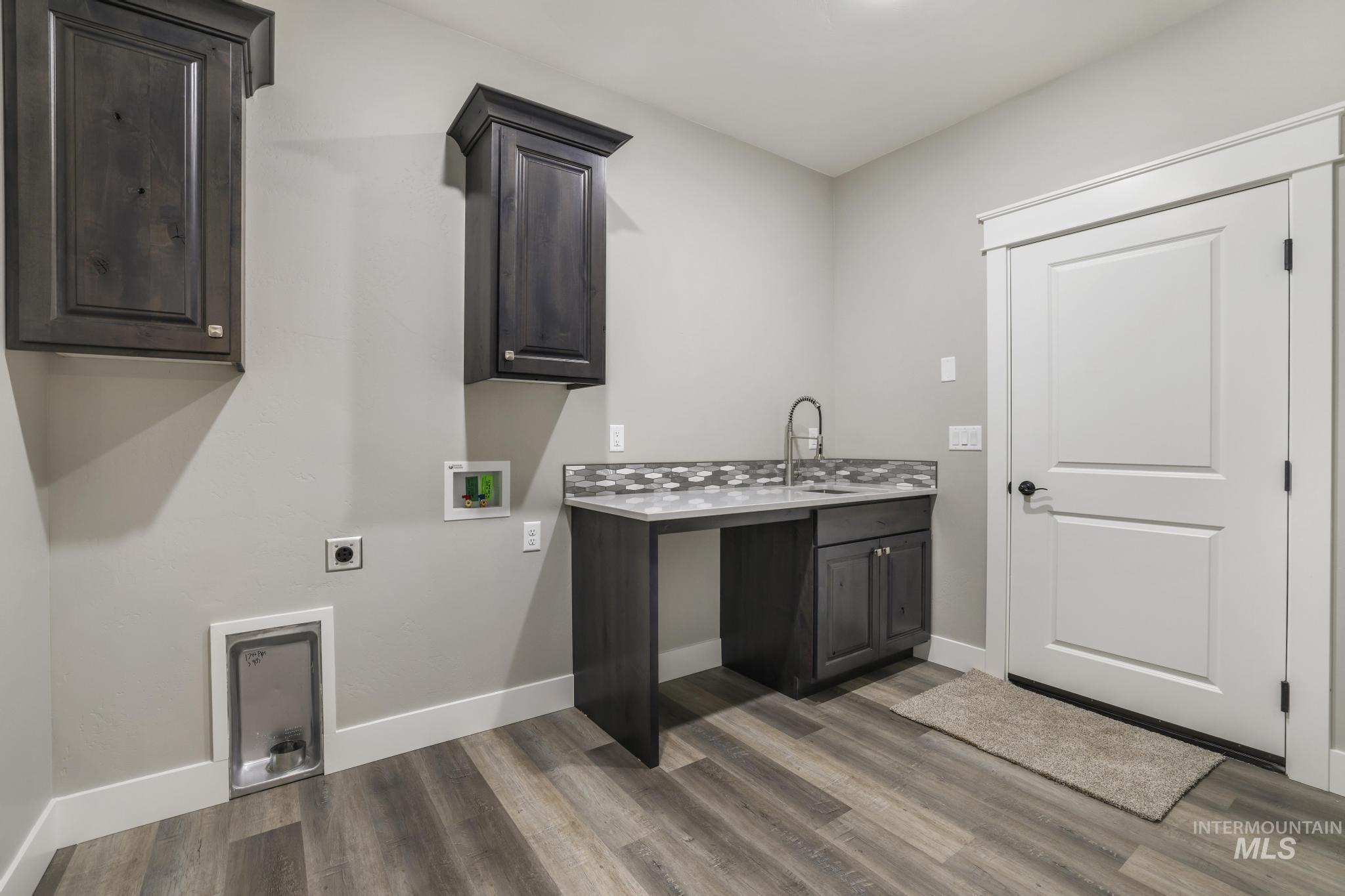 2531B E 3769 N, Twin Falls, Idaho 83301, 4 Bedrooms, 2.5 Bathrooms, Residential For Sale, Price $798,900,MLS 98975116