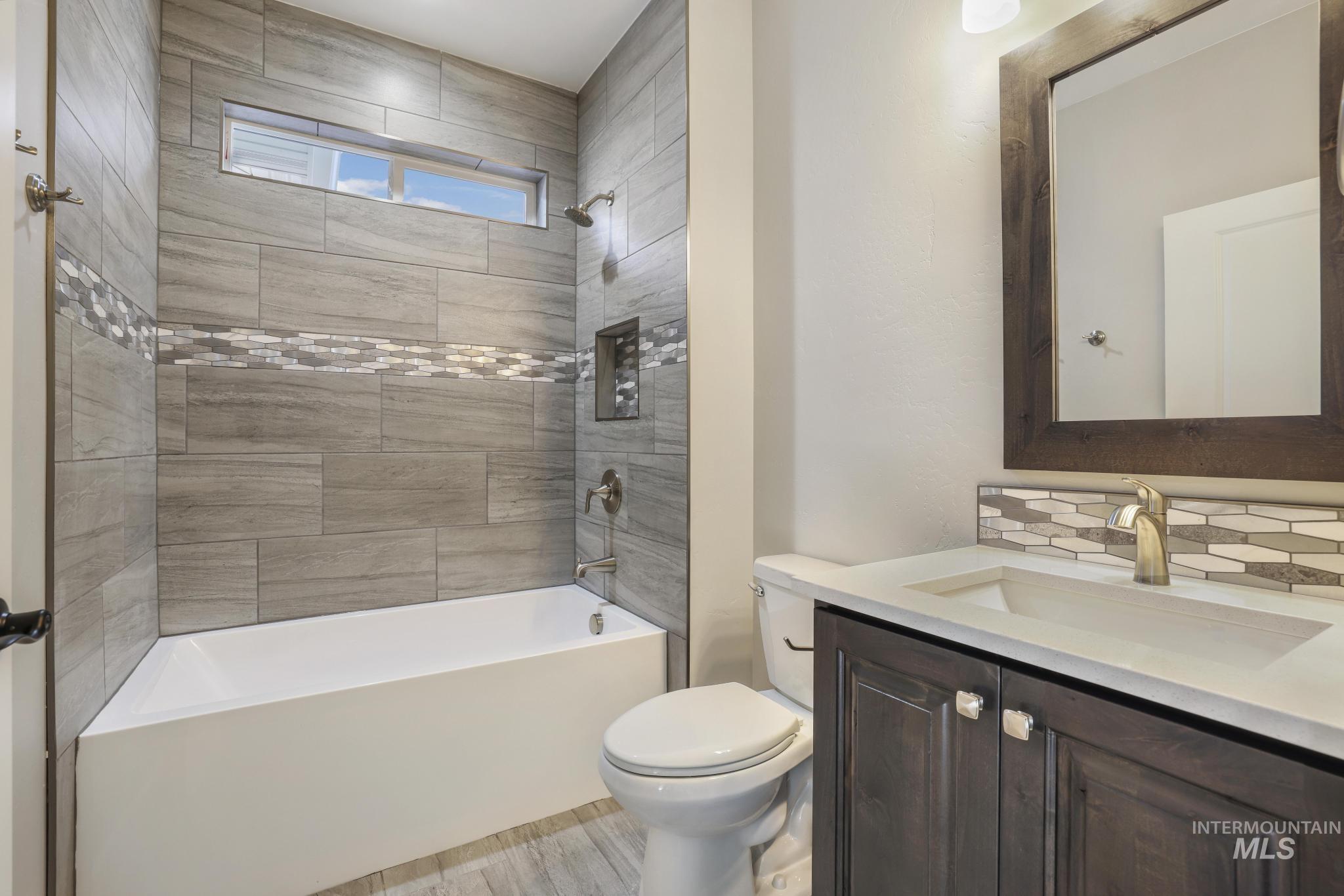 2531B E 3769 N, Twin Falls, Idaho 83301, 4 Bedrooms, 2.5 Bathrooms, Residential For Sale, Price $798,900,MLS 98975116