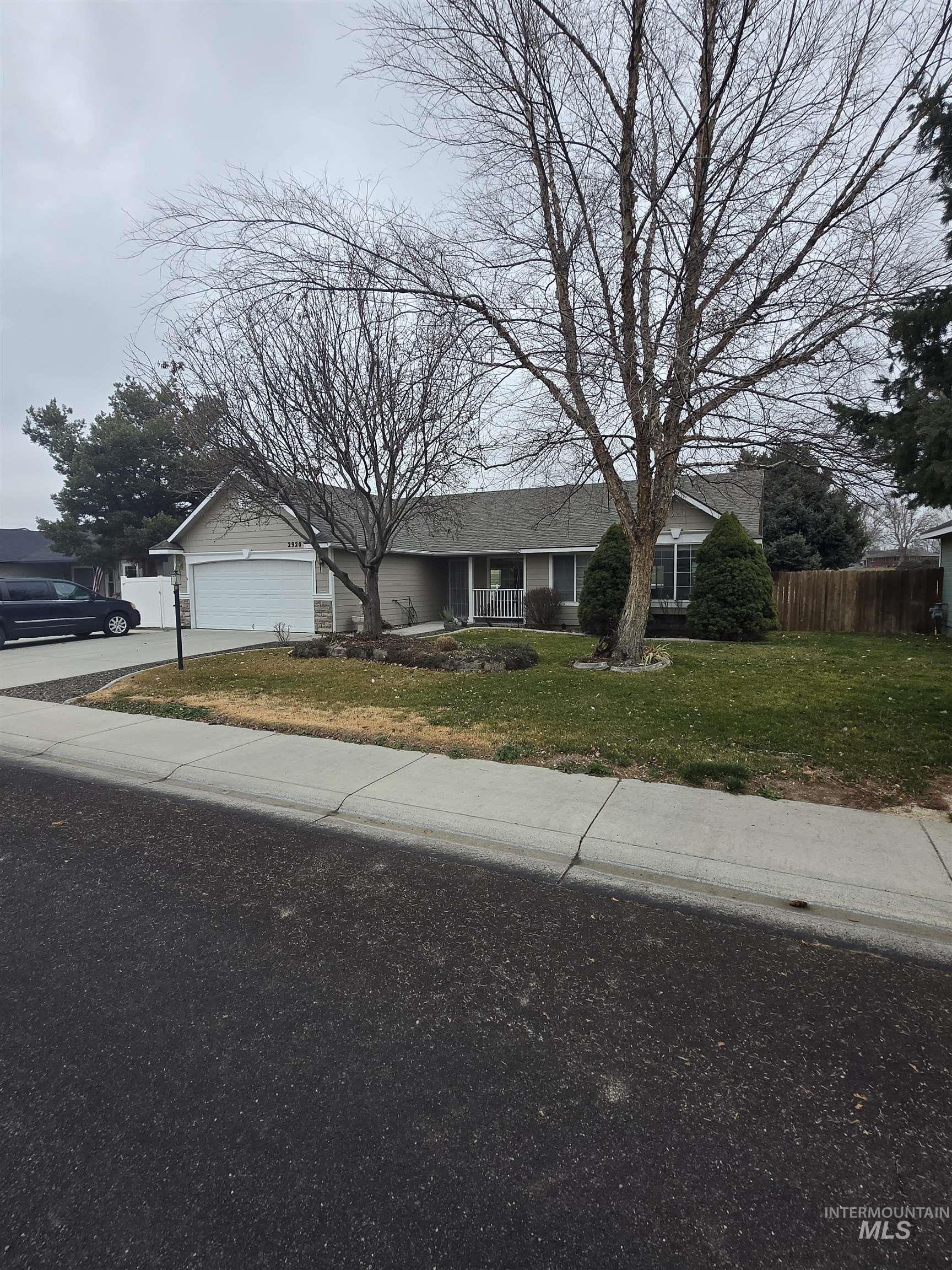 2920 E E Iowa Ave, Nampa, Idaho 83686, 3 Bedrooms, 2 Bathrooms, Residential For Sale, Price $349,900,MLS 98975119