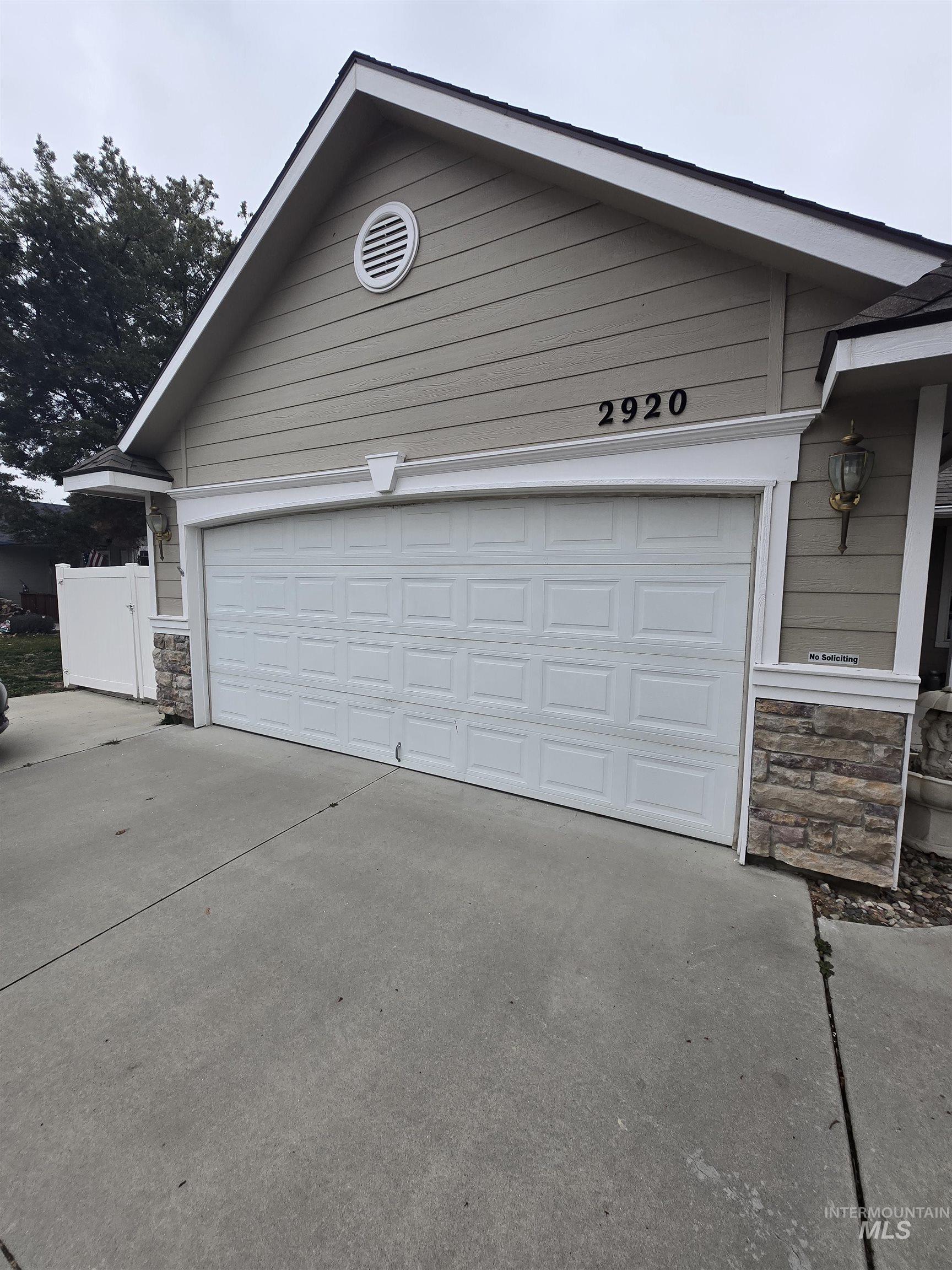 2920 E E Iowa Ave, Nampa, Idaho 83686, 3 Bedrooms, 2 Bathrooms, Residential For Sale, Price $349,900,MLS 98975119