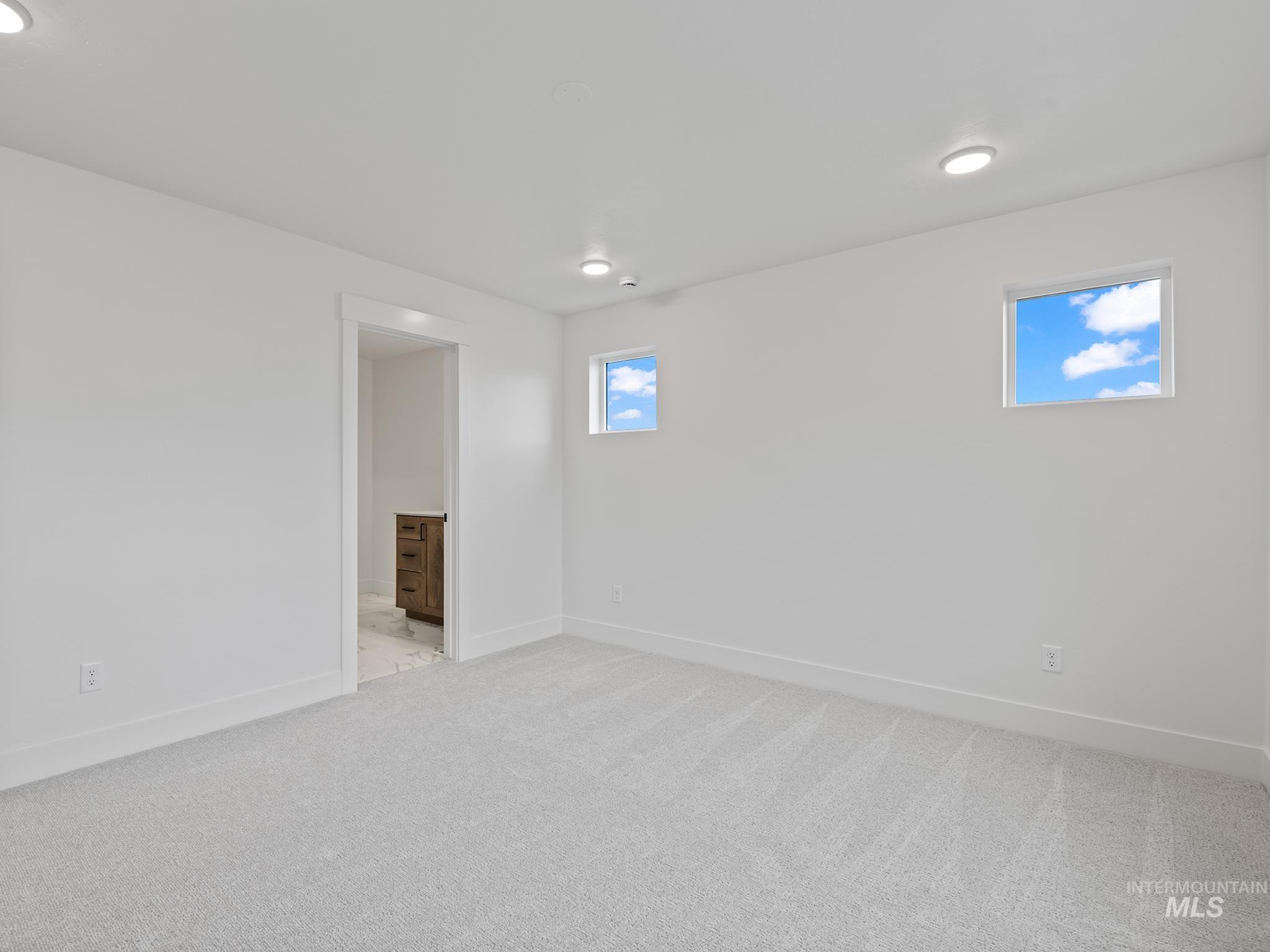 2160 E Deep Purple Ln, Meridian, Idaho 83642, 3 Bedrooms, 2.5 Bathrooms, Residential For Sale, Price $414,900, 98975121