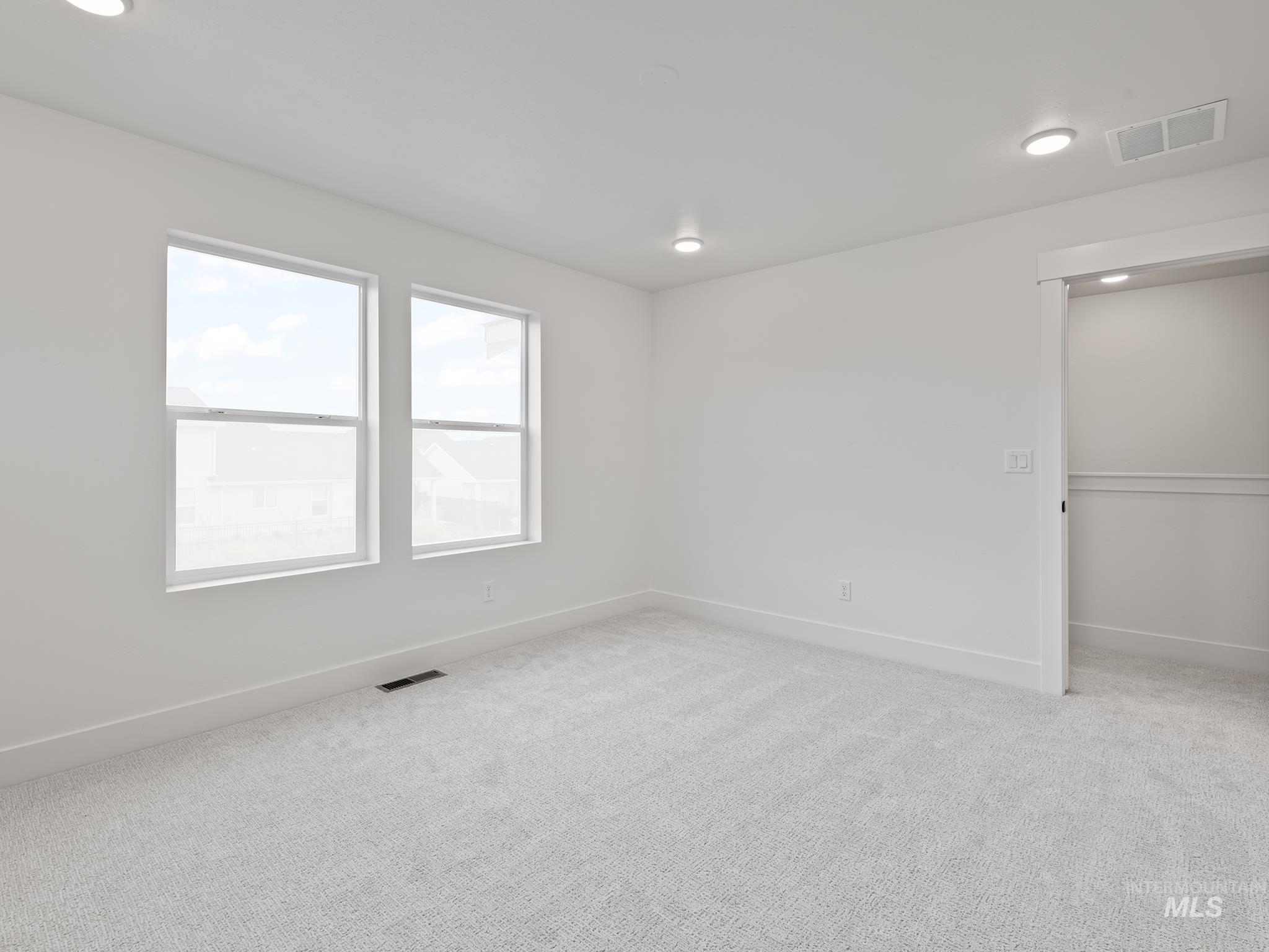 2160 E Deep Purple Ln, Meridian, Idaho 83642, 3 Bedrooms, 2.5 Bathrooms, Residential For Sale, Price $414,900, 98975121