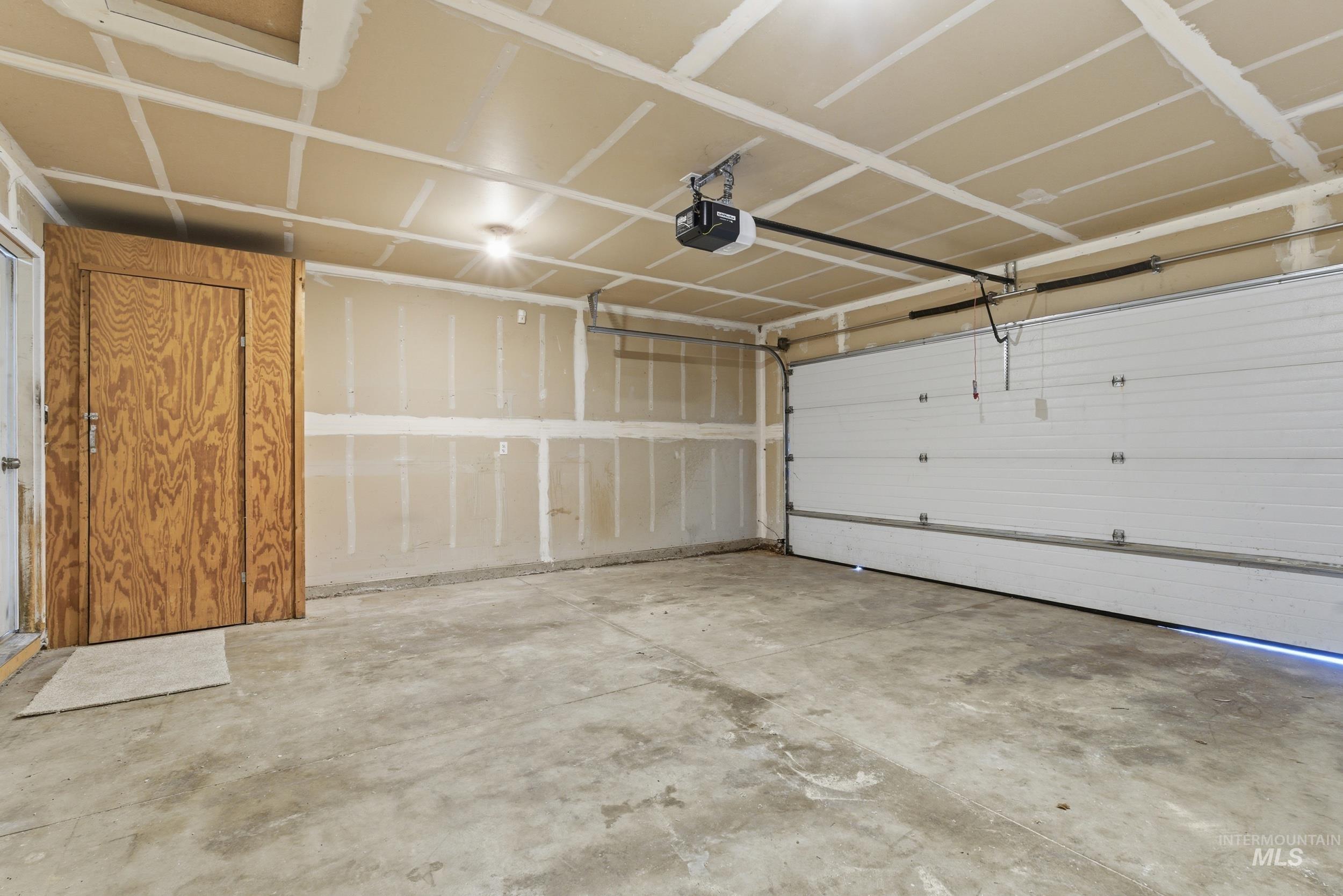 723 Trailside Dr., Caldwell, Idaho 83607-1503, 3 Bedrooms, 2 Bathrooms, Residential For Sale, Price $339,900,MLS 98975123