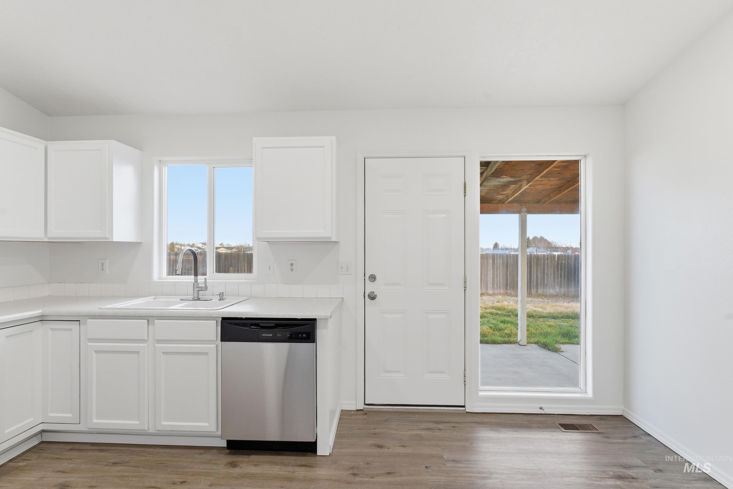 723 Trailside Dr., Caldwell, Idaho 83607-1503, 3 Bedrooms, 2 Bathrooms, Residential For Sale, Price $339,900,MLS 98975123