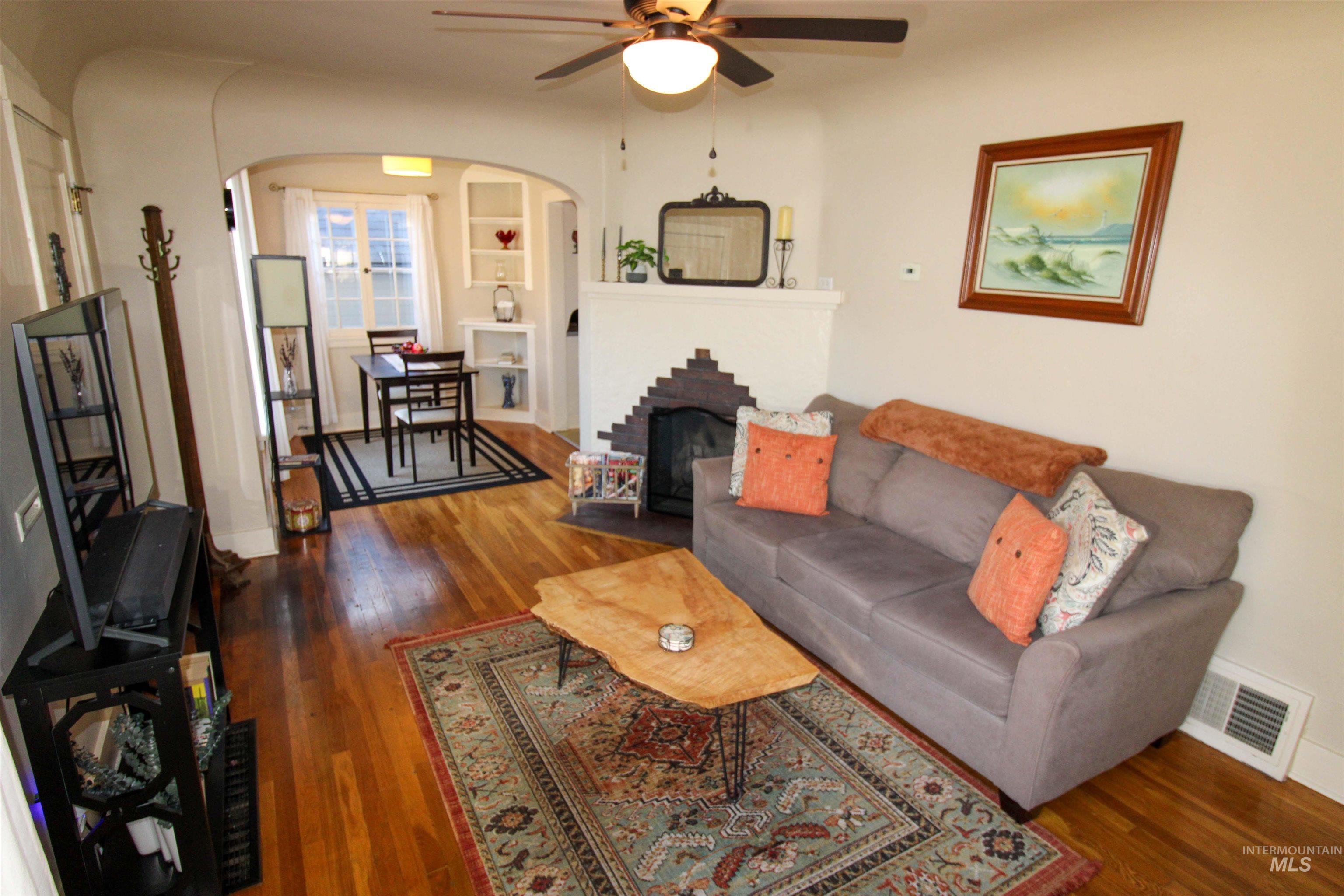 2551 W Hill Rd, Boise, Idaho 83702, 1 Bedroom, 1 Bathroom, Residential For Sale, Price $414,000, 98975125