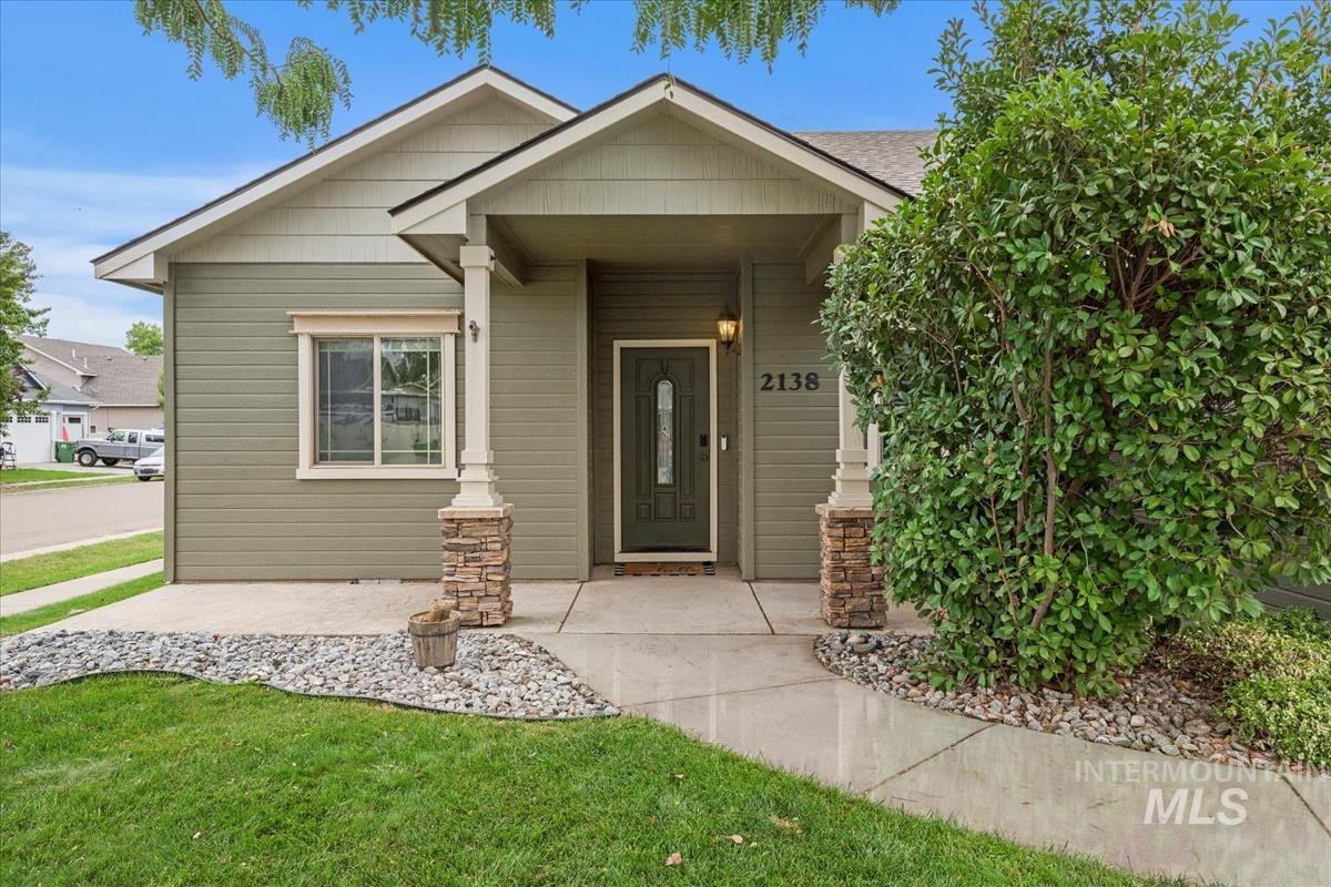 2138 Bishop Ave, Fruitland, Idaho 83619, 3 Bedrooms, 2 Bathrooms, Residential For Sale, Price $375,000,MLS 98975129