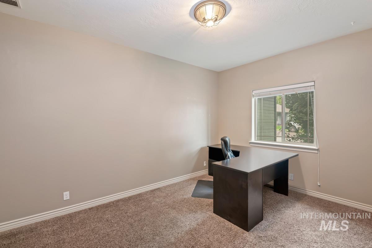 2138 Bishop Ave, Fruitland, Idaho 83619, 3 Bedrooms, 2 Bathrooms, Residential For Sale, Price $375,000,MLS 98975129