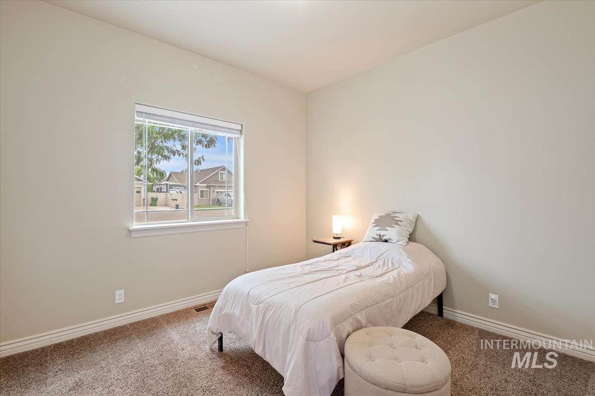 2138 Bishop Ave, Fruitland, Idaho 83619, 3 Bedrooms, 2 Bathrooms, Residential For Sale, Price $375,000,MLS 98975129