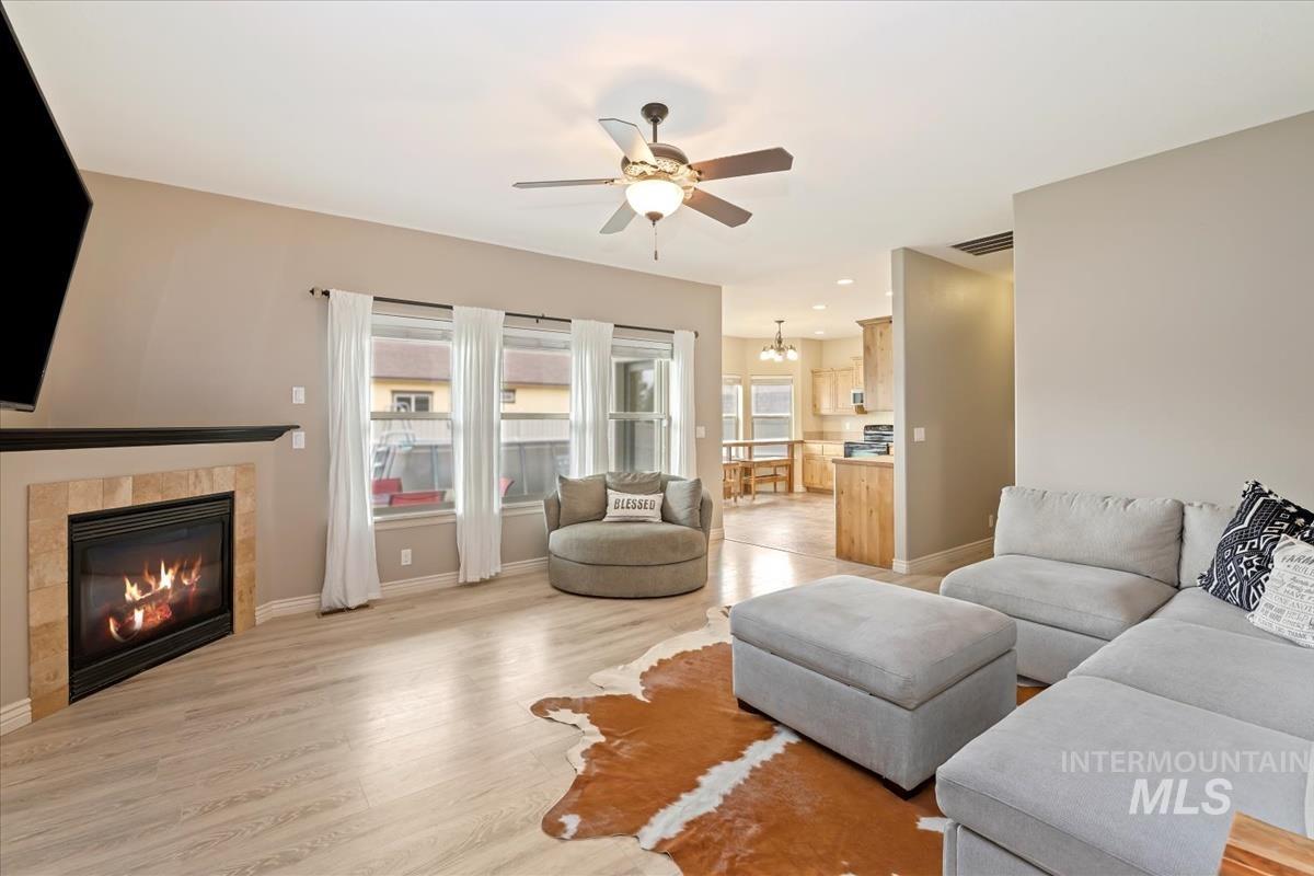 2138 Bishop Ave, Fruitland, Idaho 83619, 3 Bedrooms, 2 Bathrooms, Residential For Sale, Price $375,000,MLS 98975129