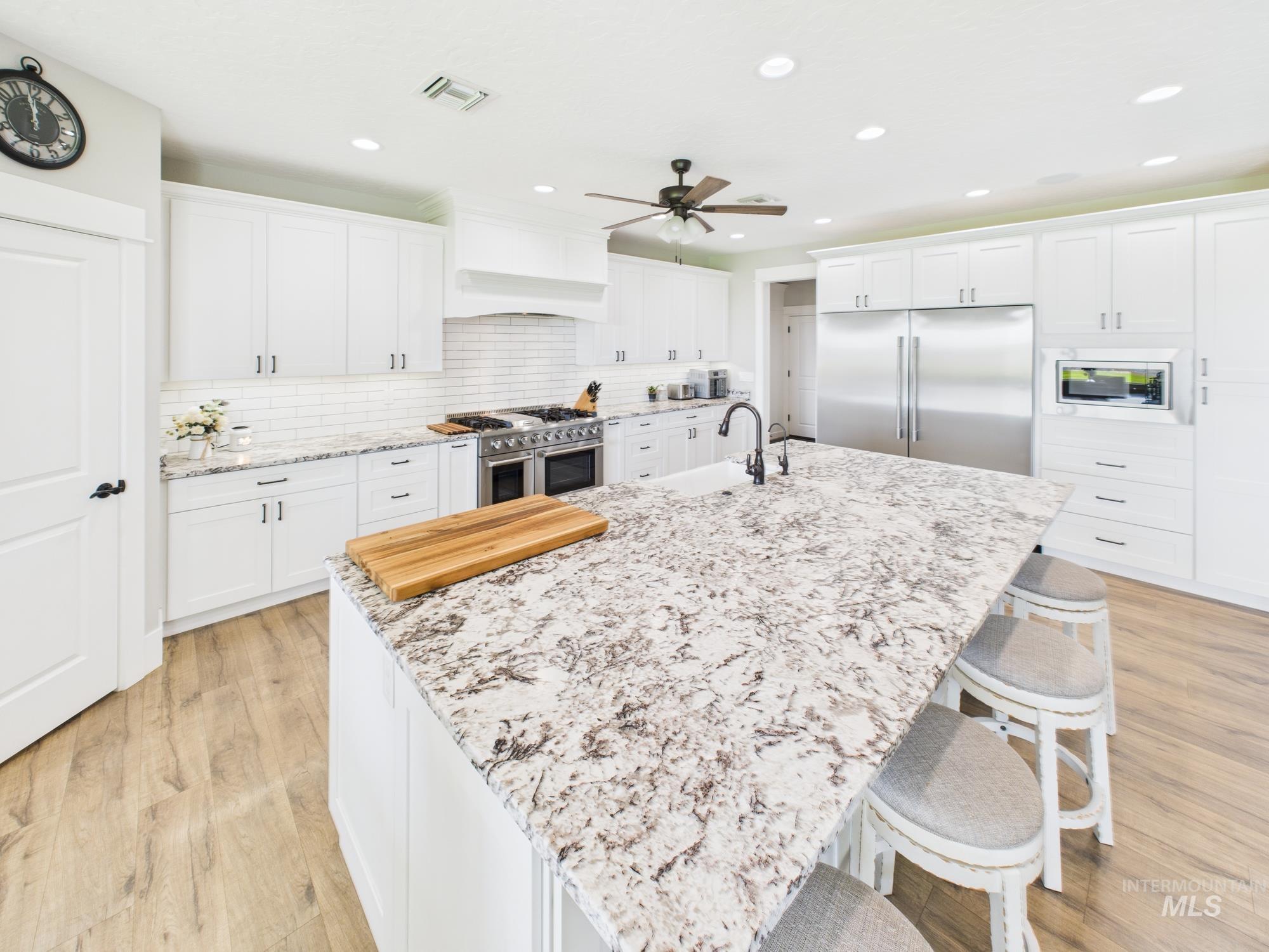 11621 Bullock Road, Middleton, Idaho 83644, 5 Bedrooms, 4 Bathrooms, Residential For Sale, Price $1,520,000,MLS 98975130