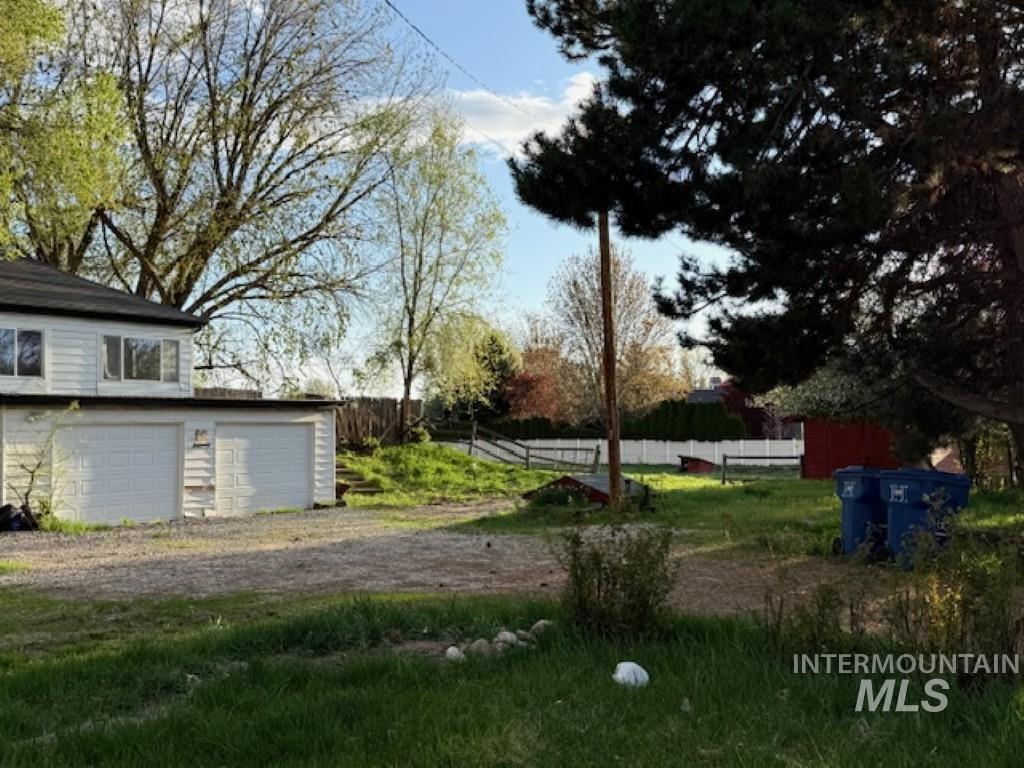 1119 N Eagle Rd, Eagle, Idaho 83616-5017, 3 Bedrooms, 1 Bathroom, Residential For Sale, Price $980,000,MLS 98975131